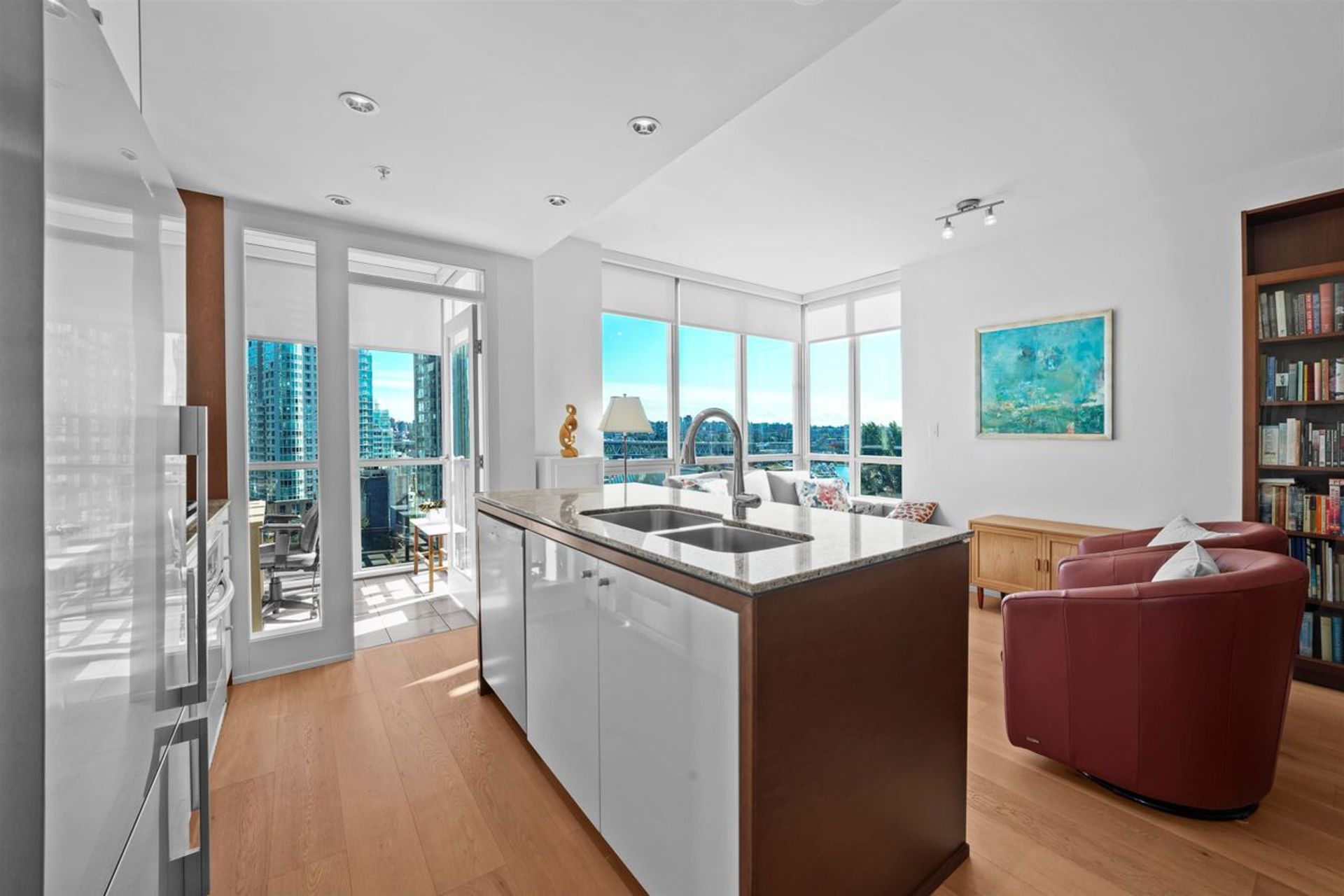 1005-beach-avenue-west-end-vw-vancouver-west-07