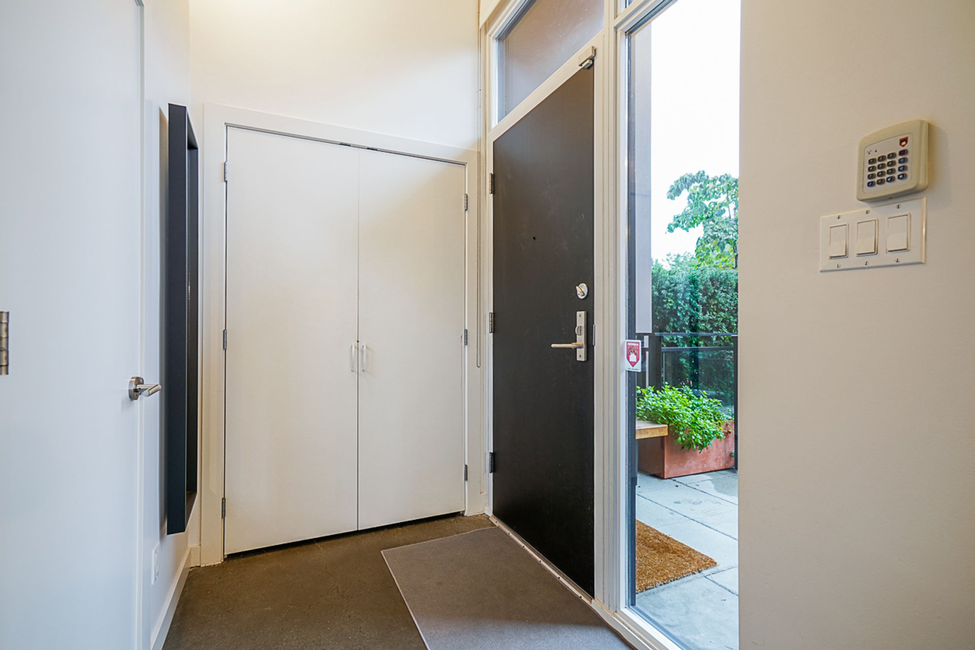 2339-scotia-street-vancouver-edit-1