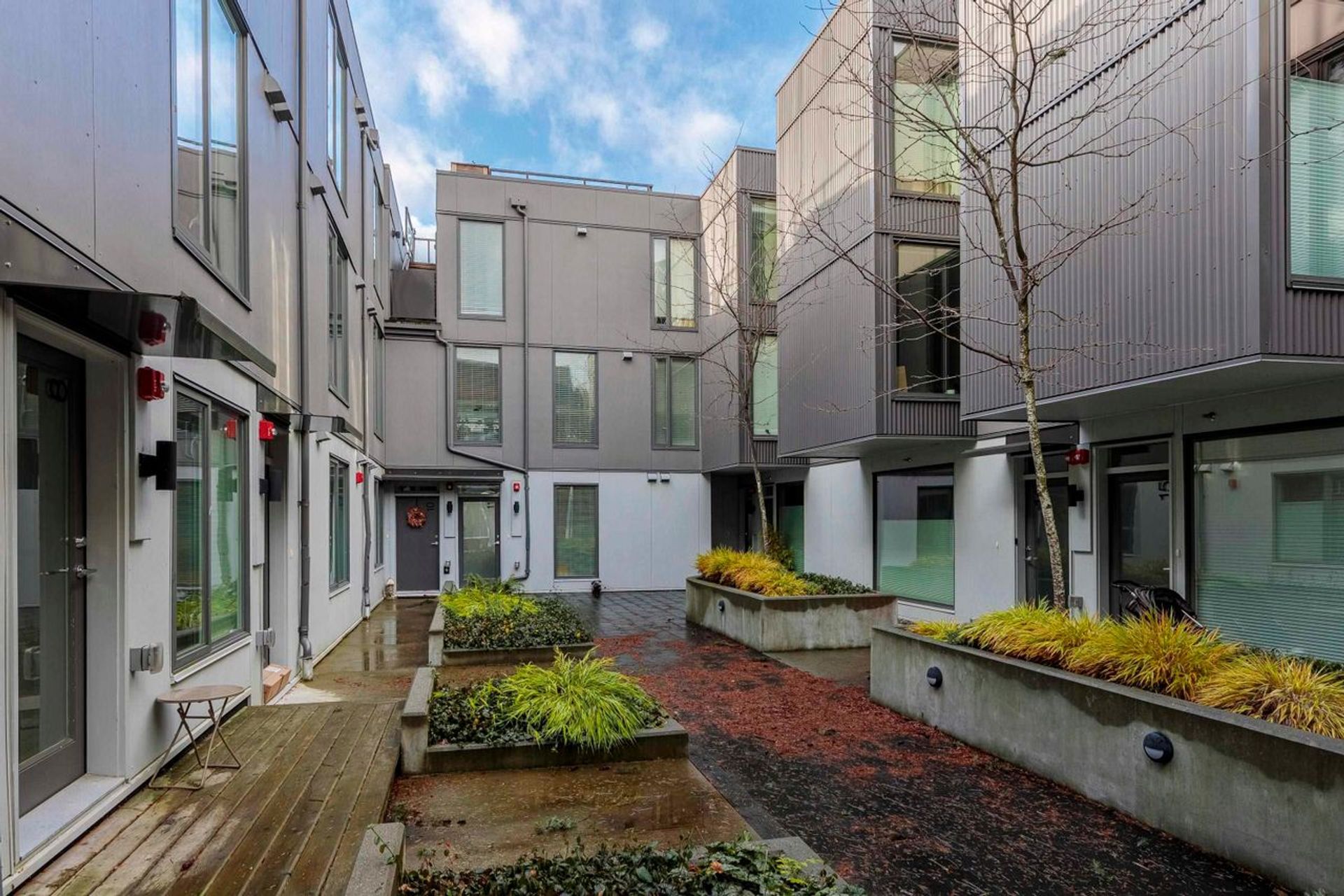 531-e-16th-avenue-mount-pleasant-ve-vancouver-east-03