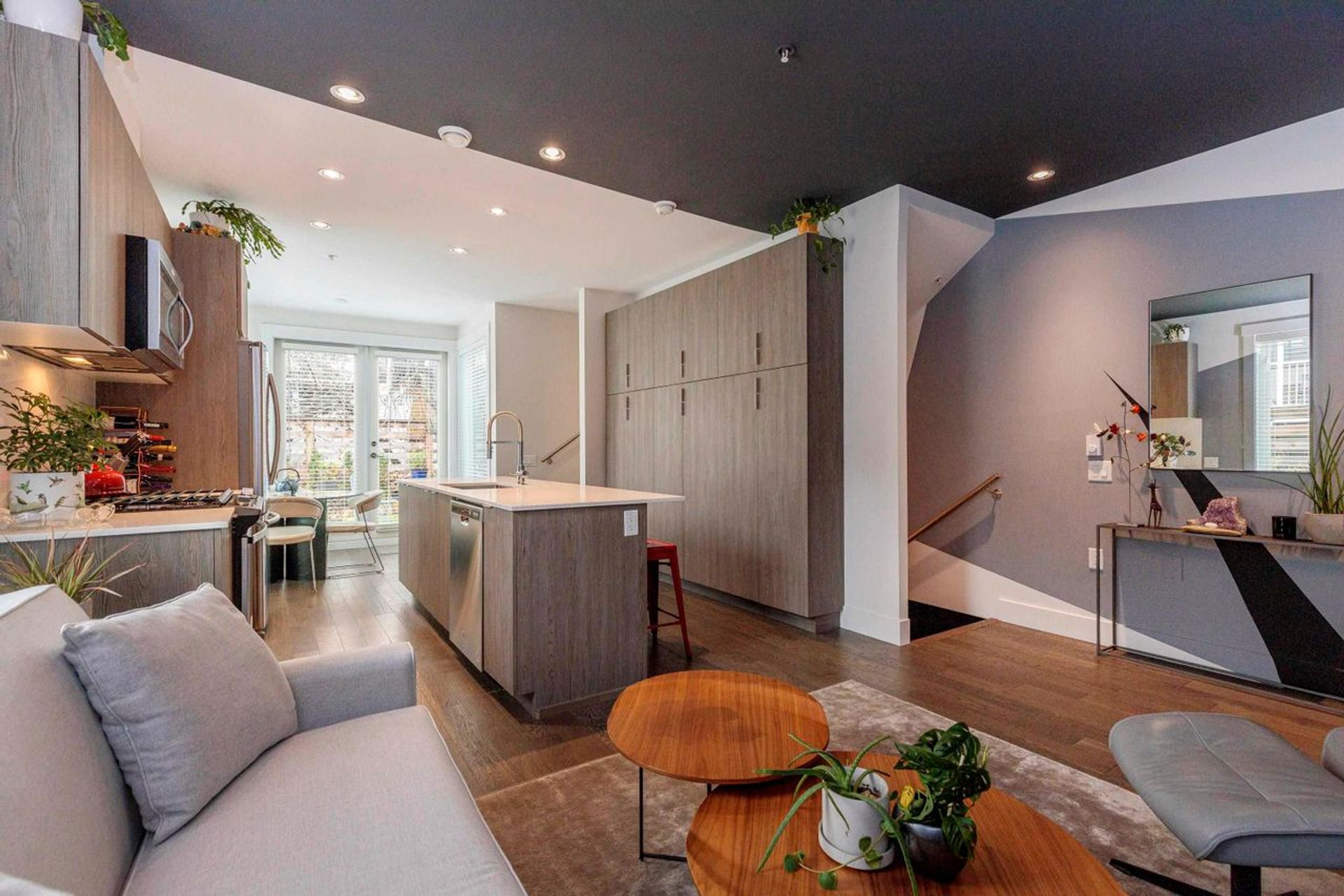 531-e-16th-avenue-mount-pleasant-ve-vancouver-east-08