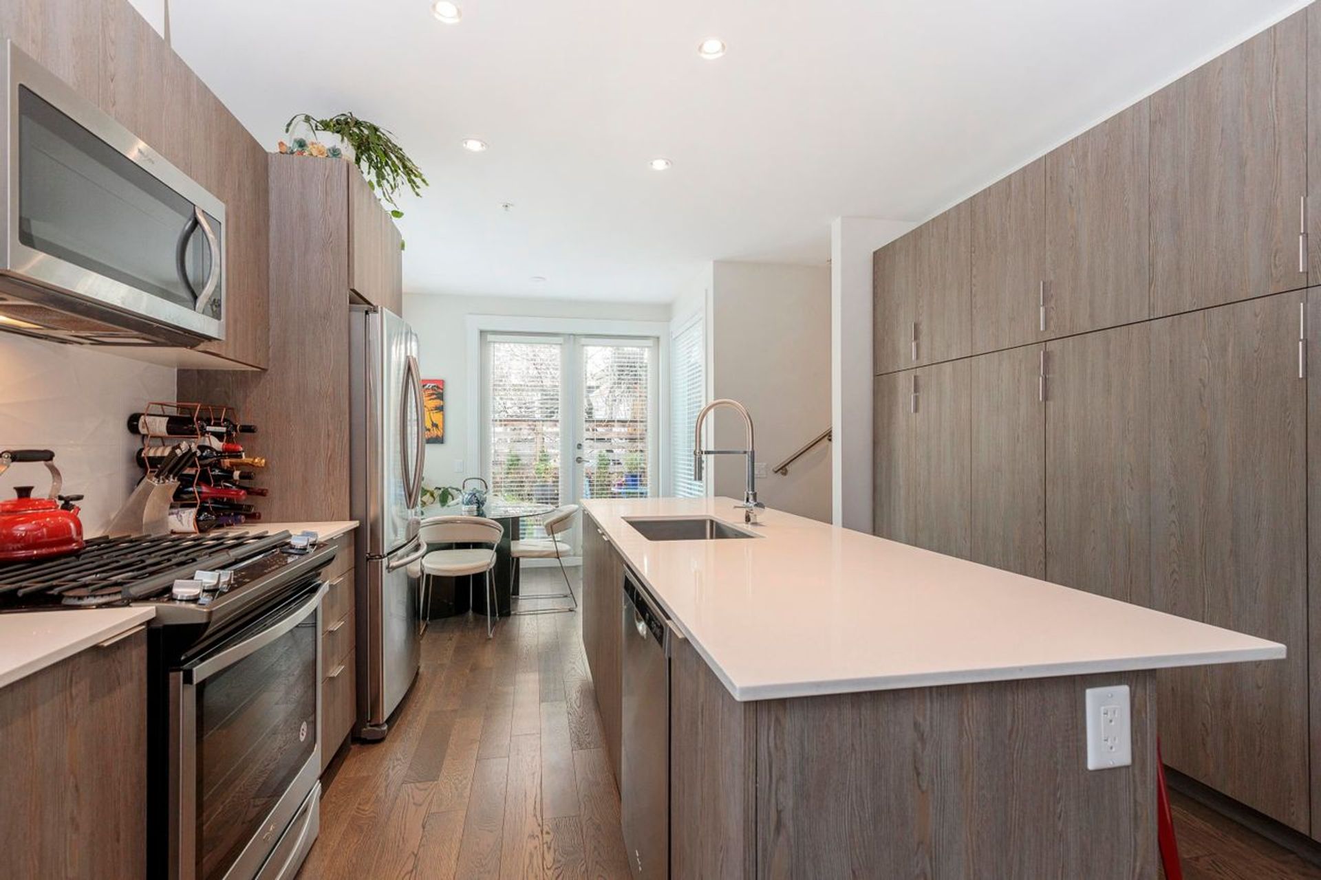 531-e-16th-avenue-mount-pleasant-ve-vancouver-east-10