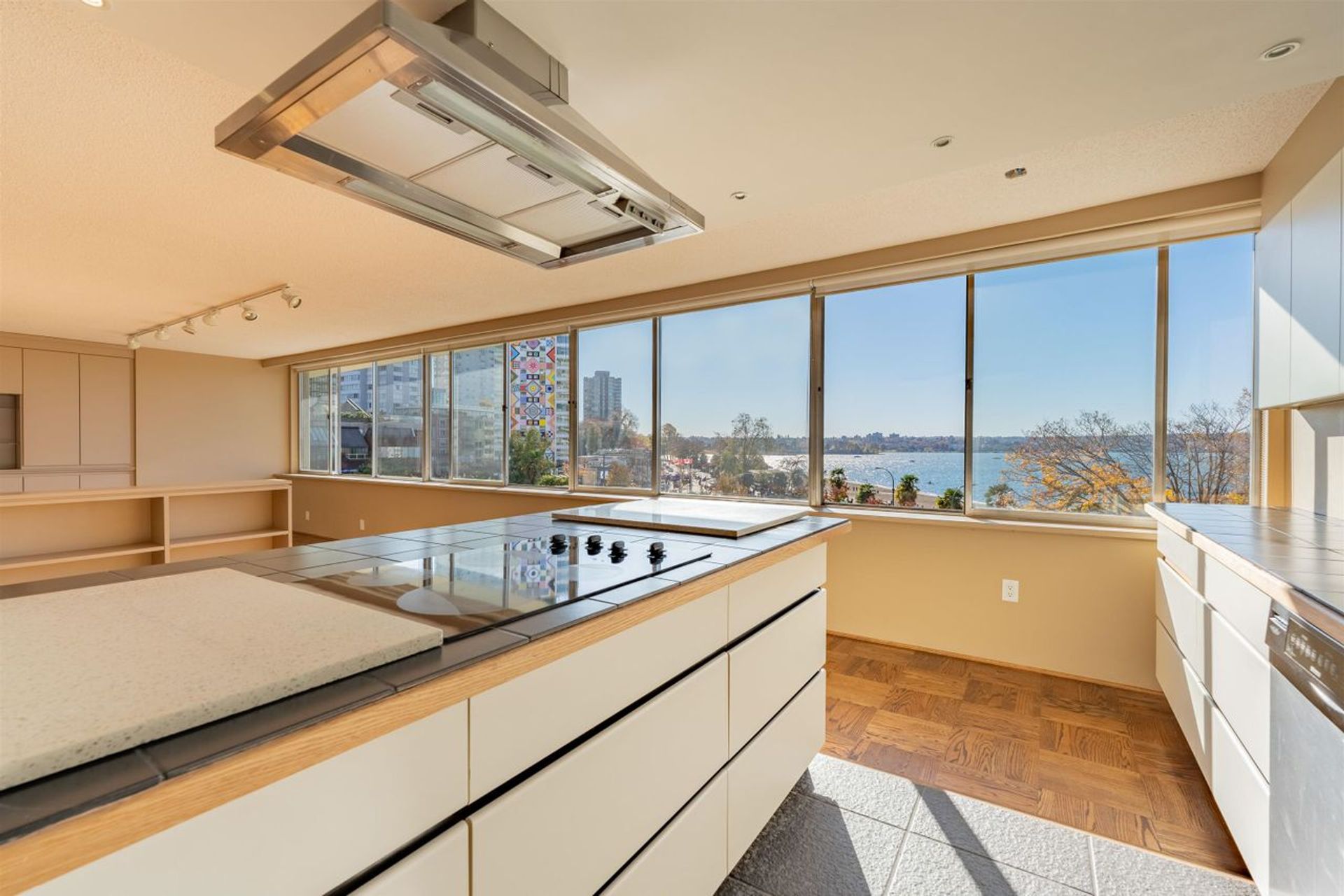 1835-morton-avenue-west-end-vw-vancouver-west-07