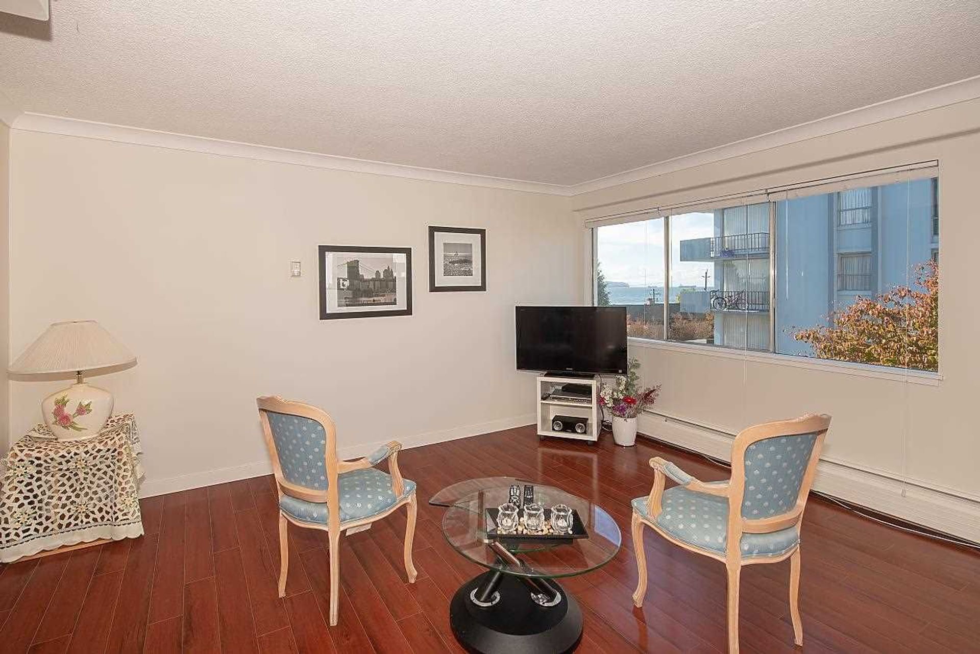 1845-bellevue-avenue-ambleside-west-vancouver-05