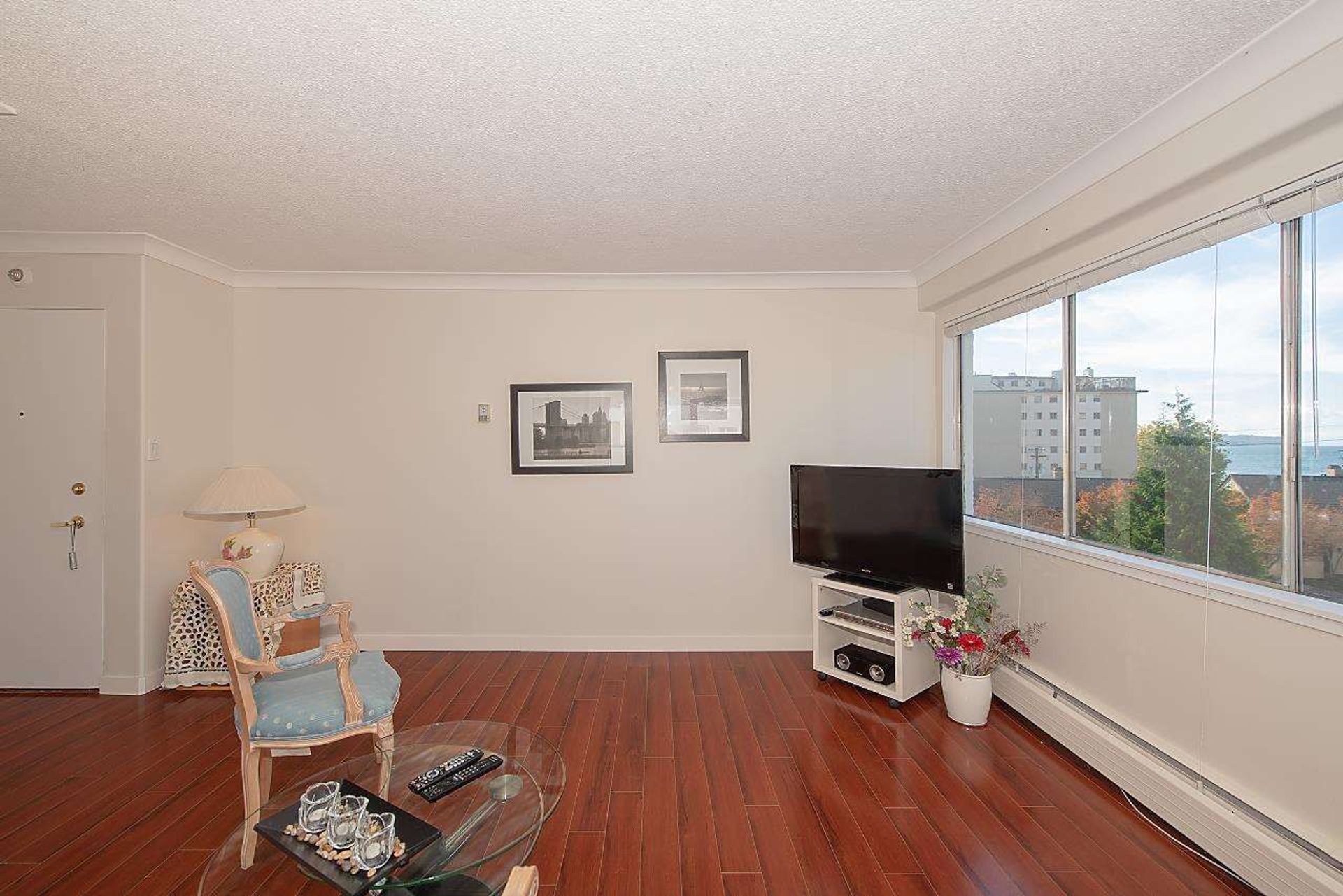 1845-bellevue-avenue-ambleside-west-vancouver-06