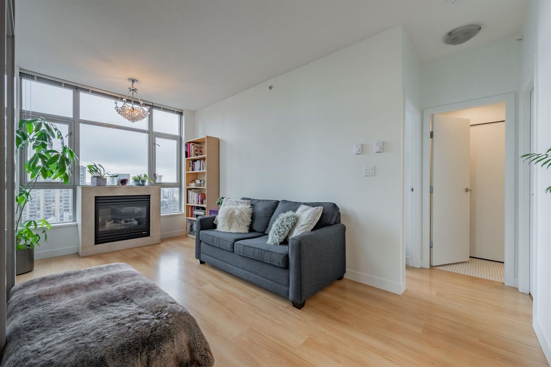 1050-smithe-street-west-end-vw-vancouver-west-11