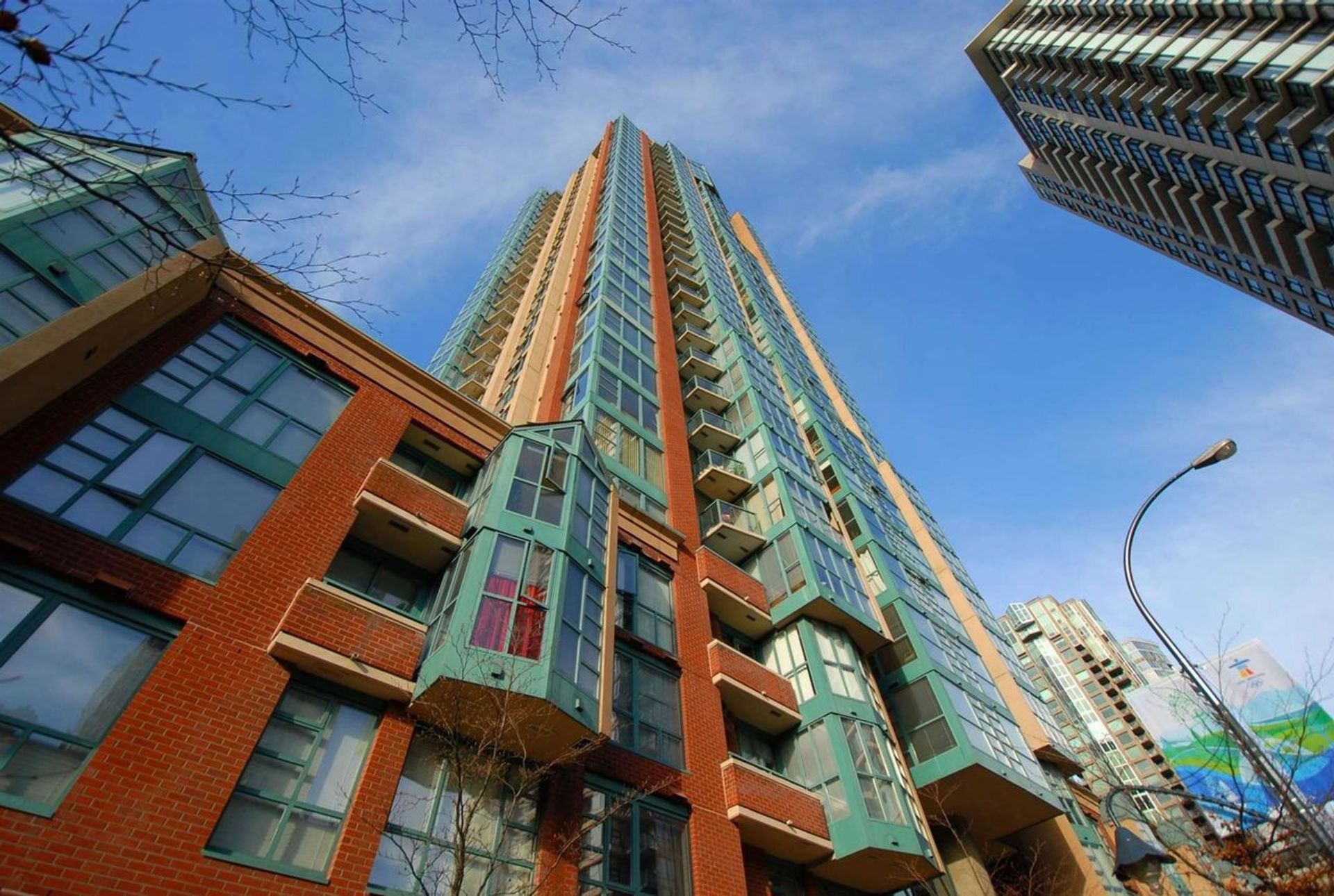 939-homer-street-yaletown-vancouver-west-02