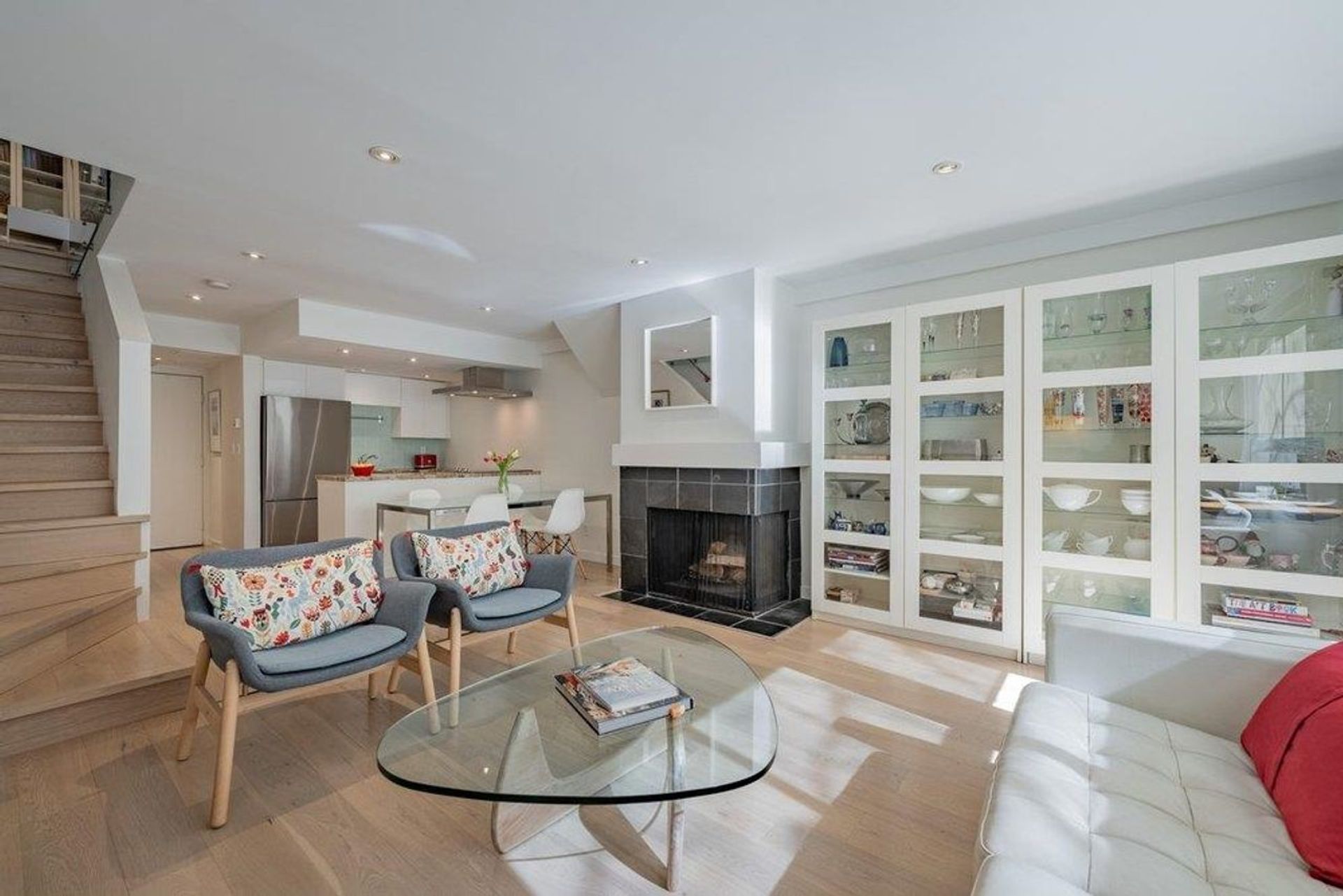 2455-york-avenue-kitsilano-vancouver-west-08