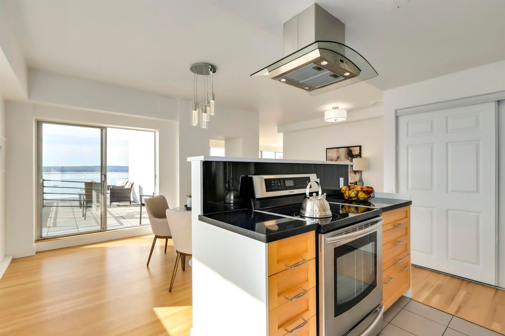 2095-beach-avenue-west-end-vw-vancouver-west-07
