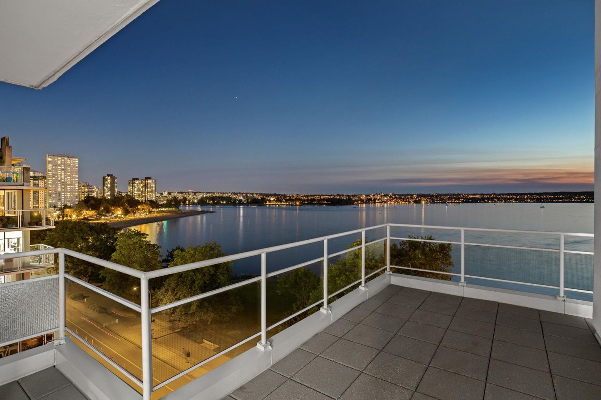 2095-beach-avenue-west-end-vw-vancouver-west-11