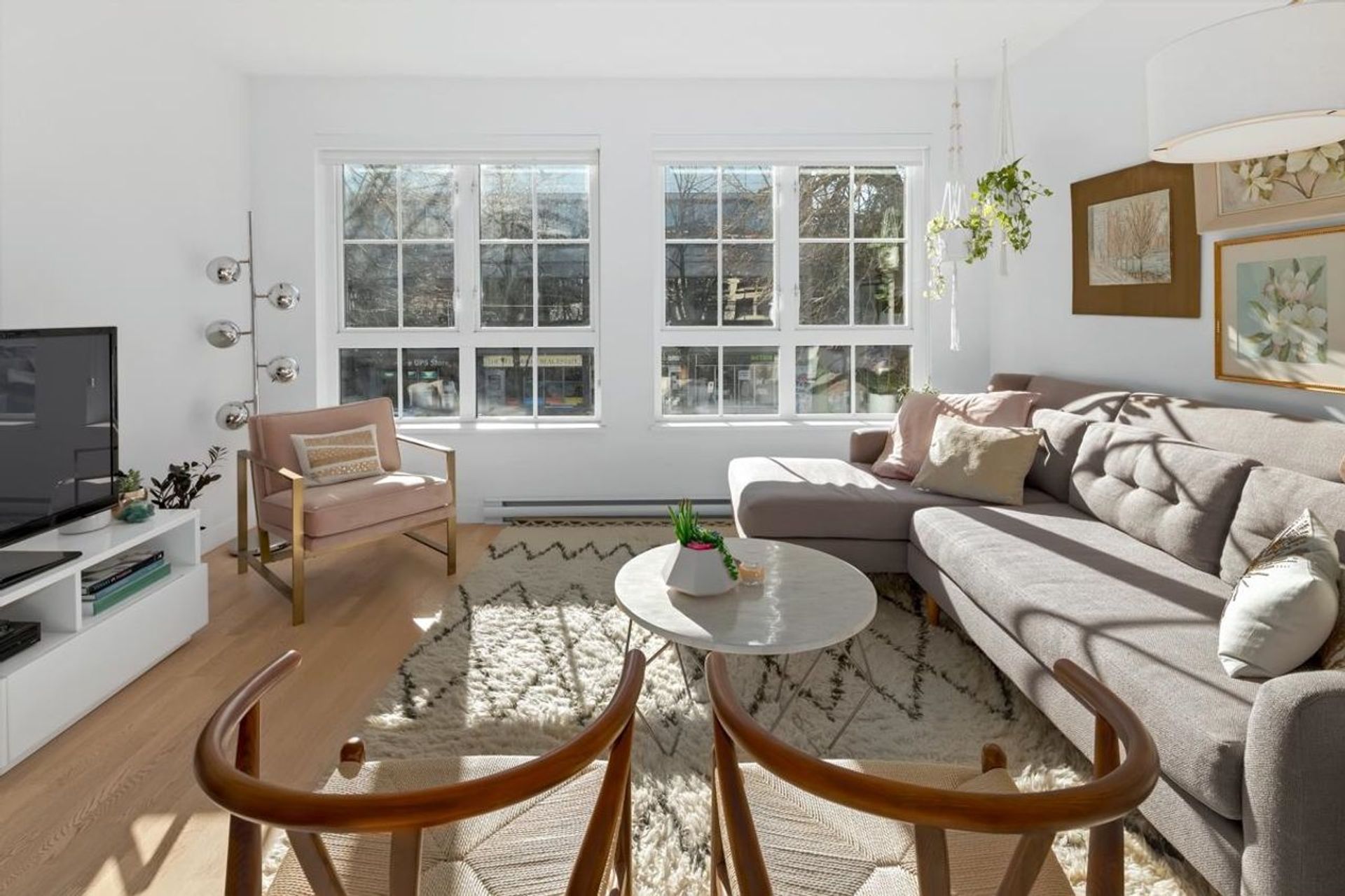 2468-bayswater-street-kitsilano-vancouver-west-01