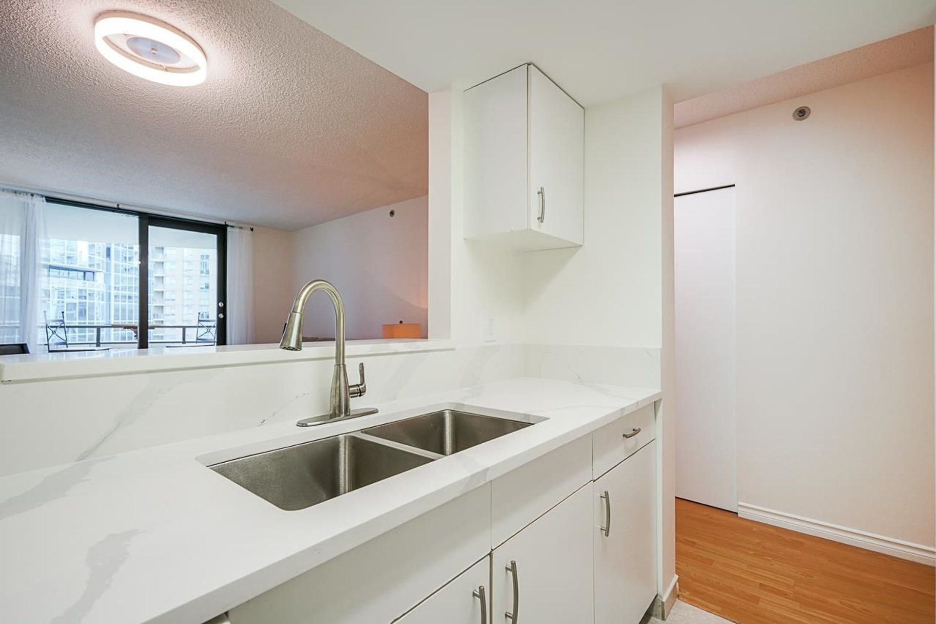 789-drake-street-downtown-vw-vancouver-west-09