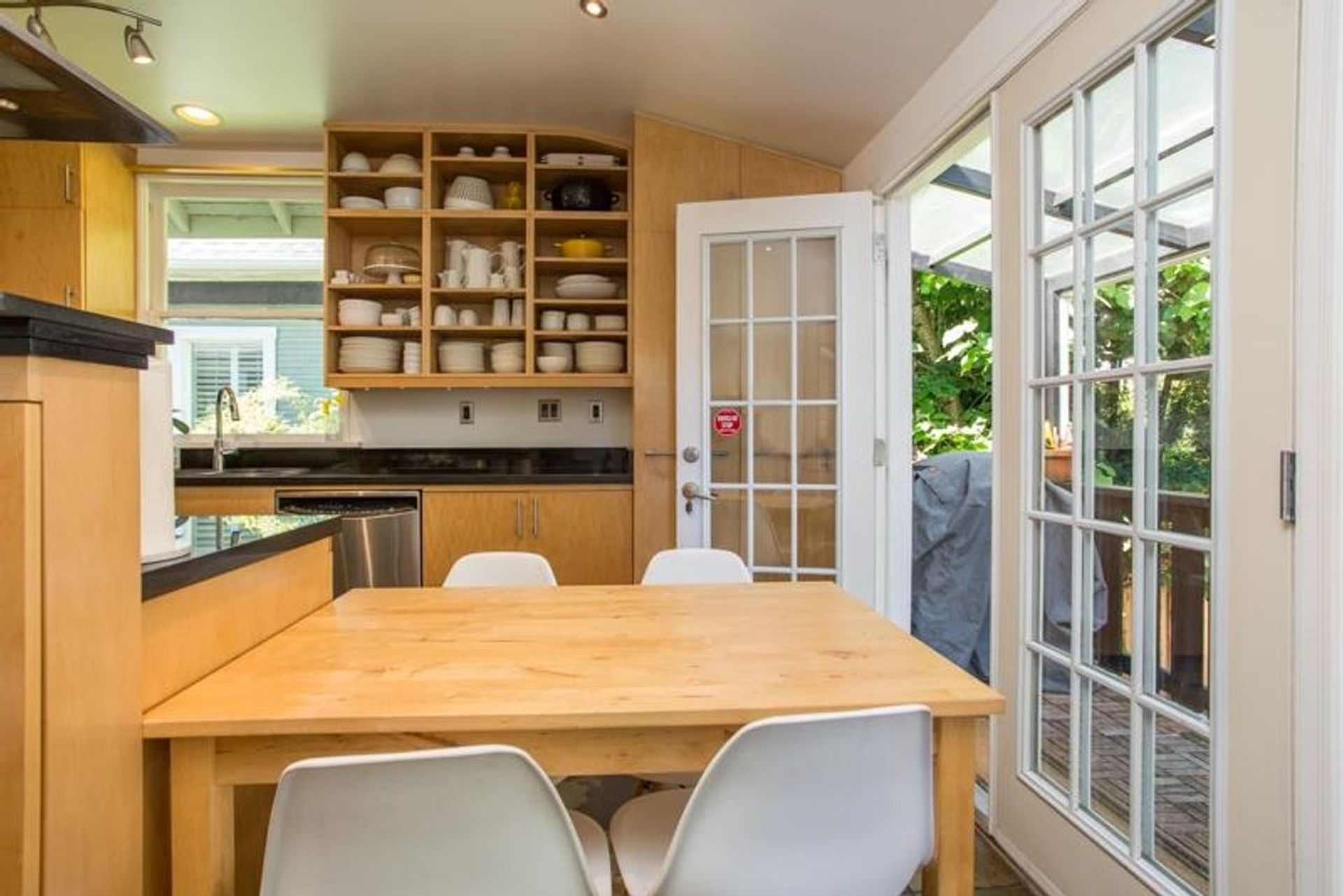 3528-fleming-street-knight-vancouver-east-13