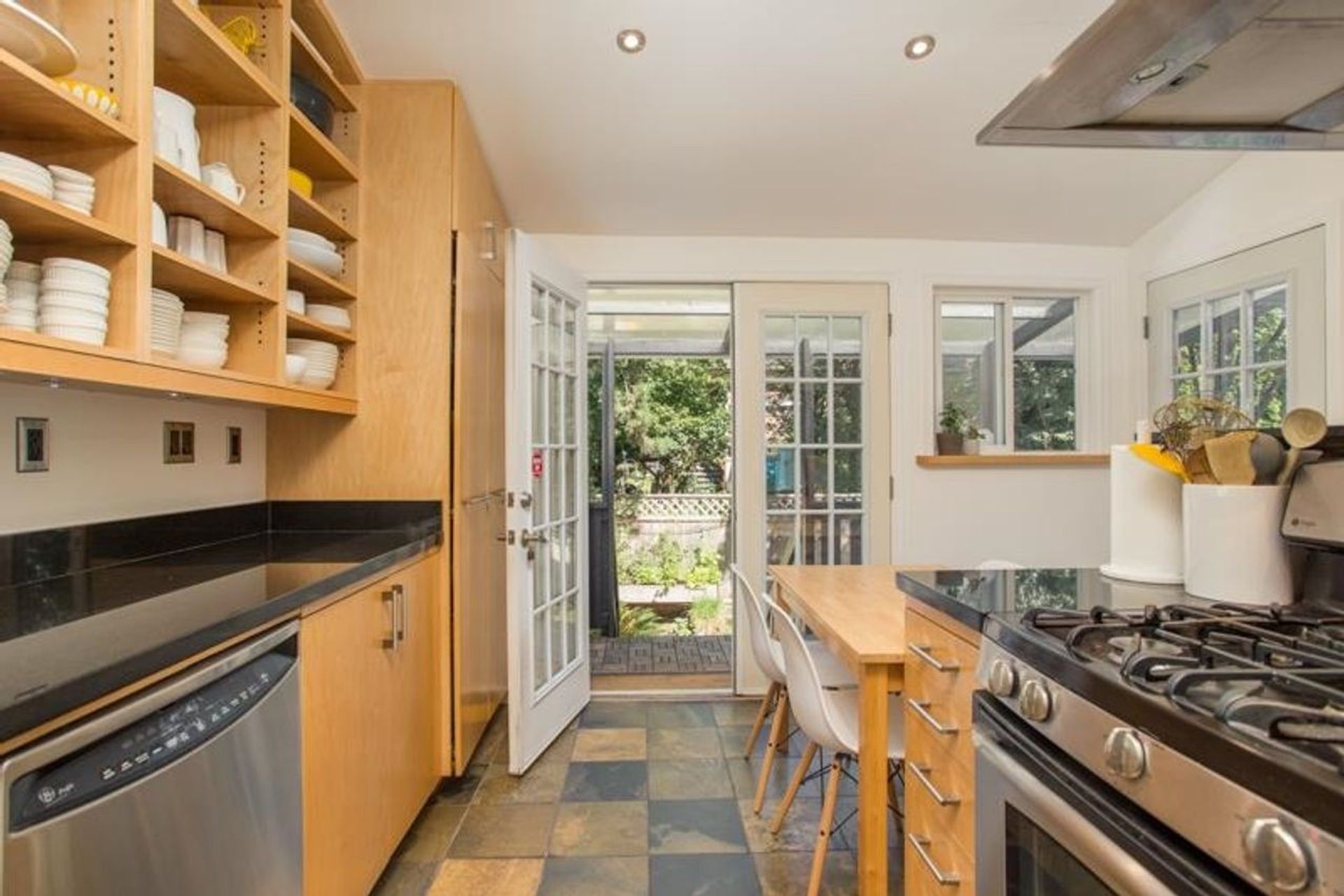 3528-fleming-street-knight-vancouver-east-16