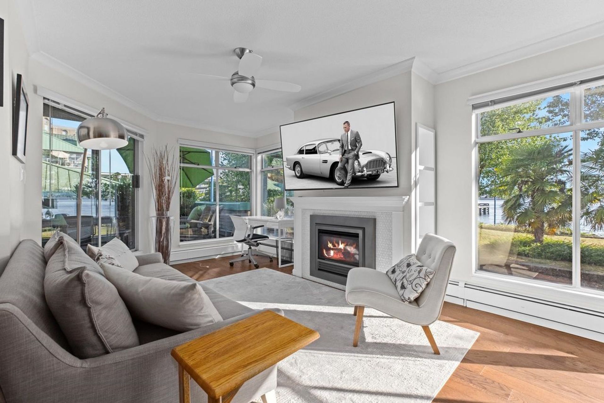 33-chesterfield-place-lower-lonsdale-north-vancouver-03