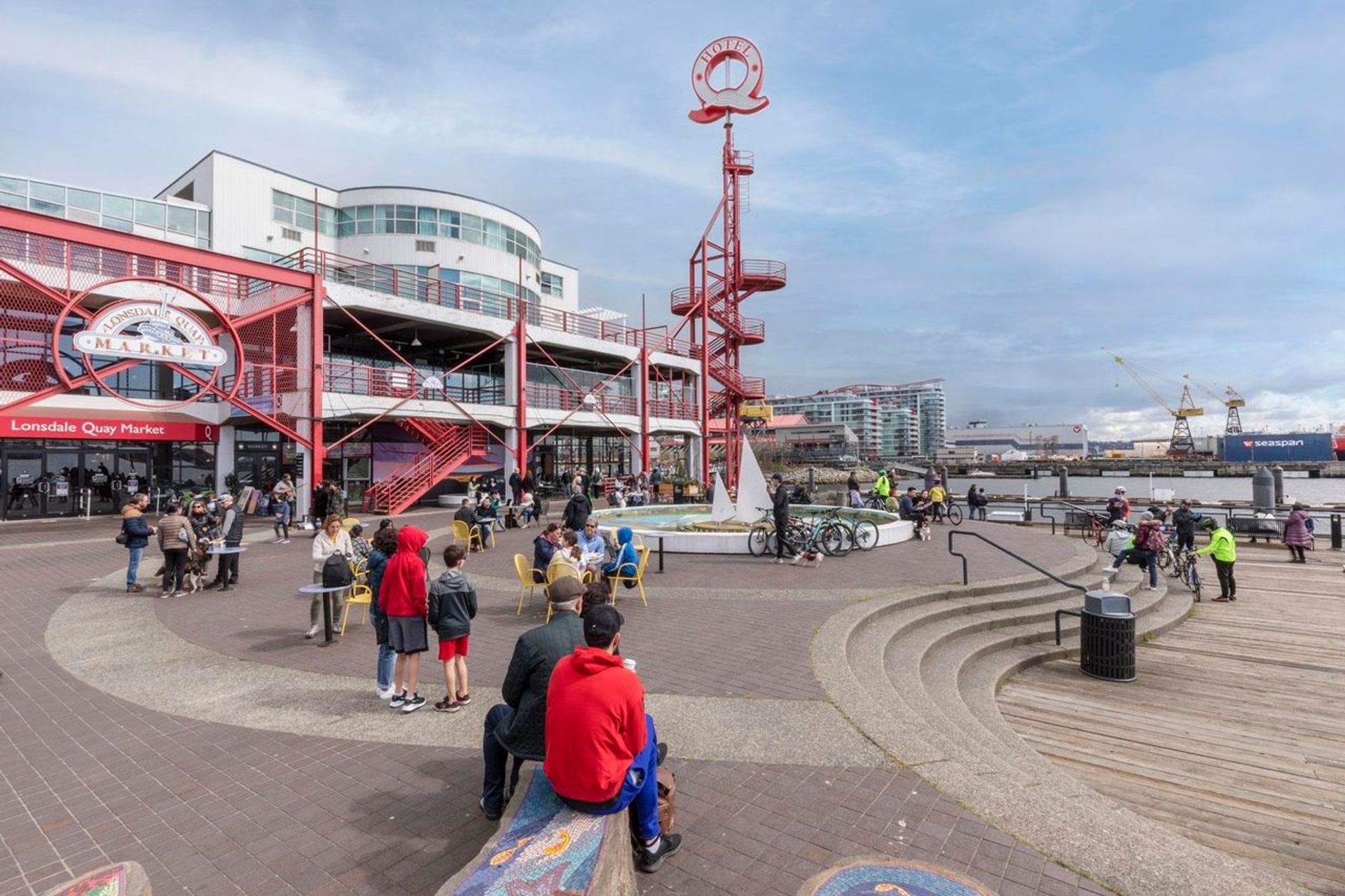 33-chesterfield-place-lower-lonsdale-north-vancouver-26