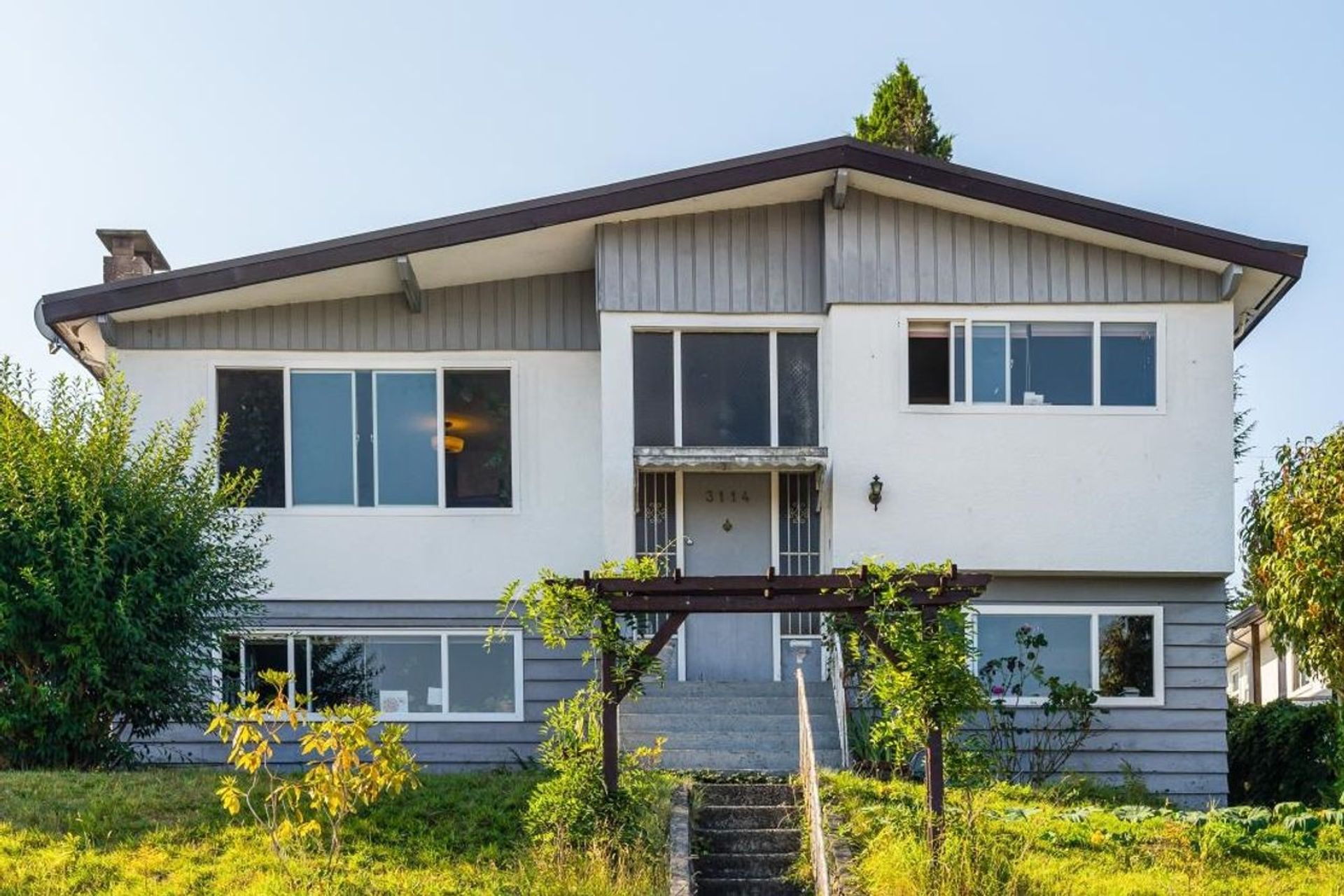3114-e-14th-avenue-renfrew-heights-vancouver-east-02