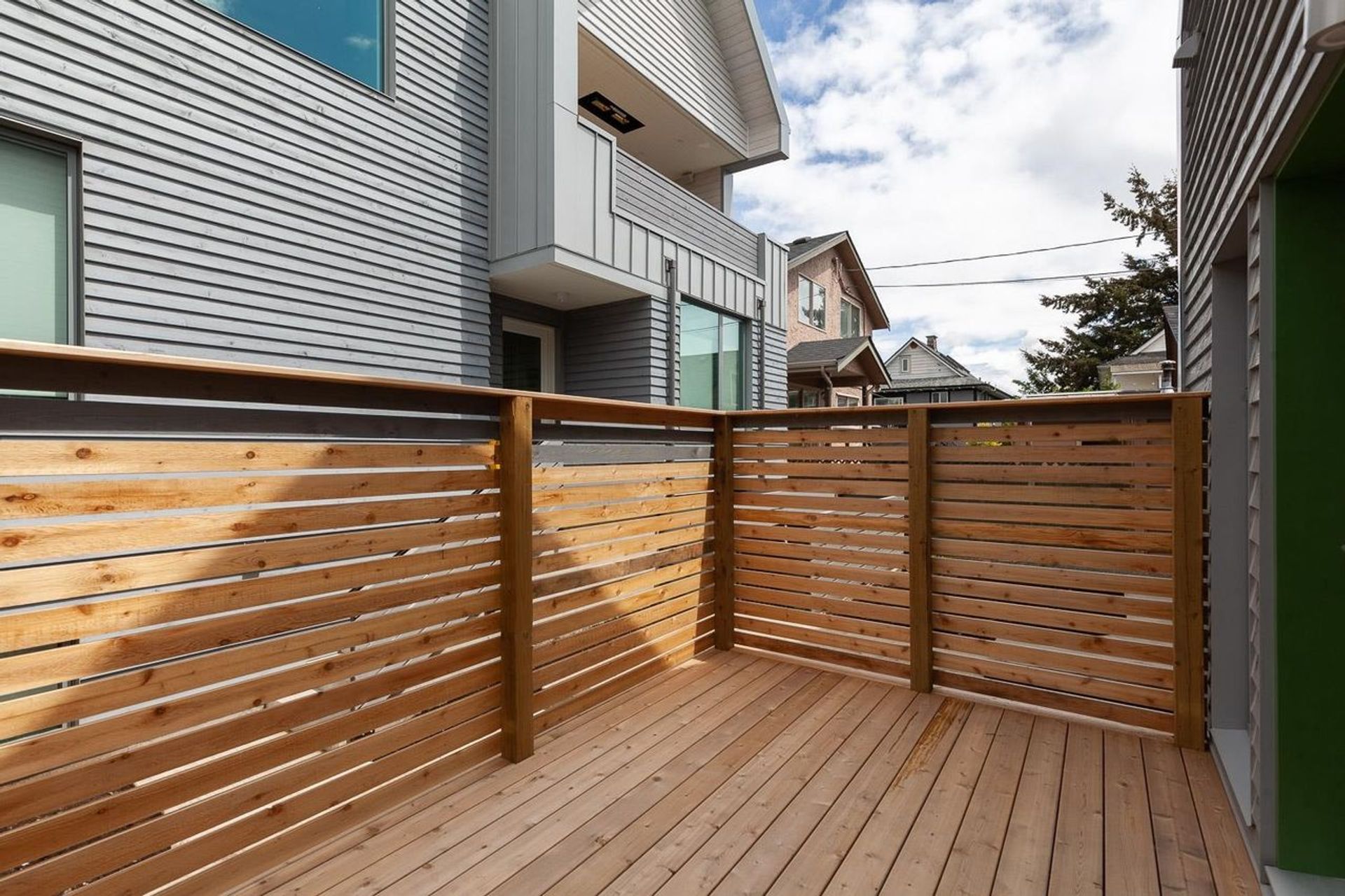 258-e-17th-avenue-main-vancouver-east-16