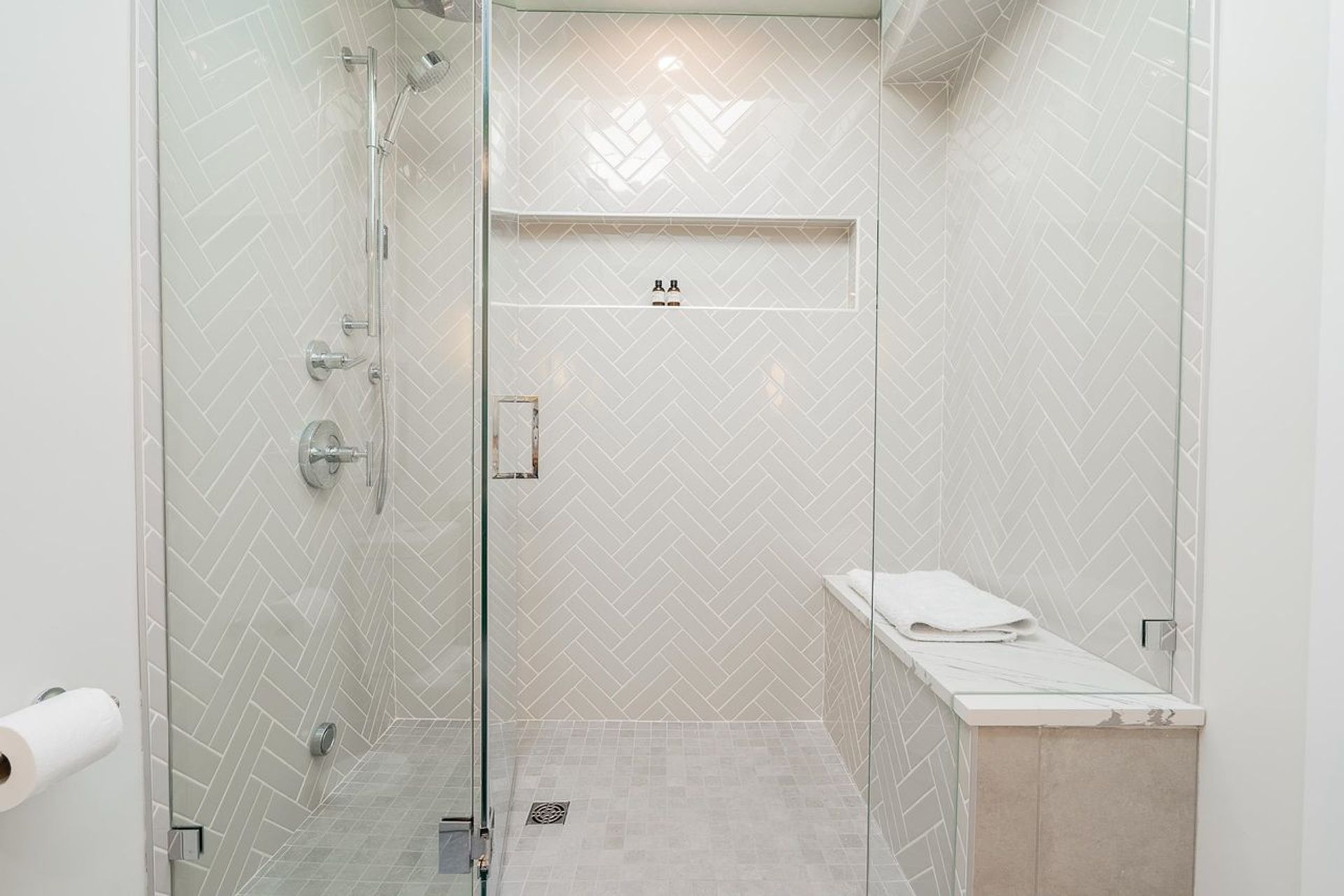 1288-marinaside-crescent-yaletown-vancouver-west-16