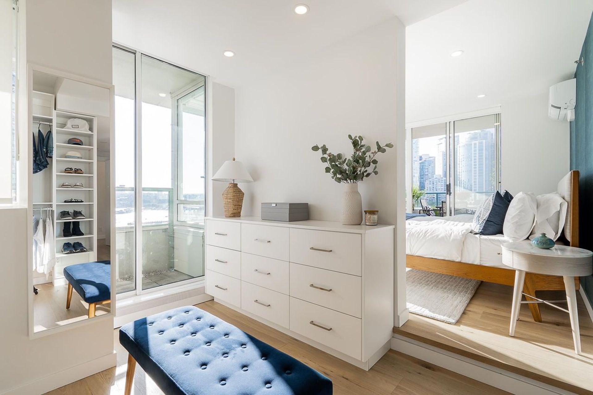 1288-marinaside-crescent-yaletown-vancouver-west-18