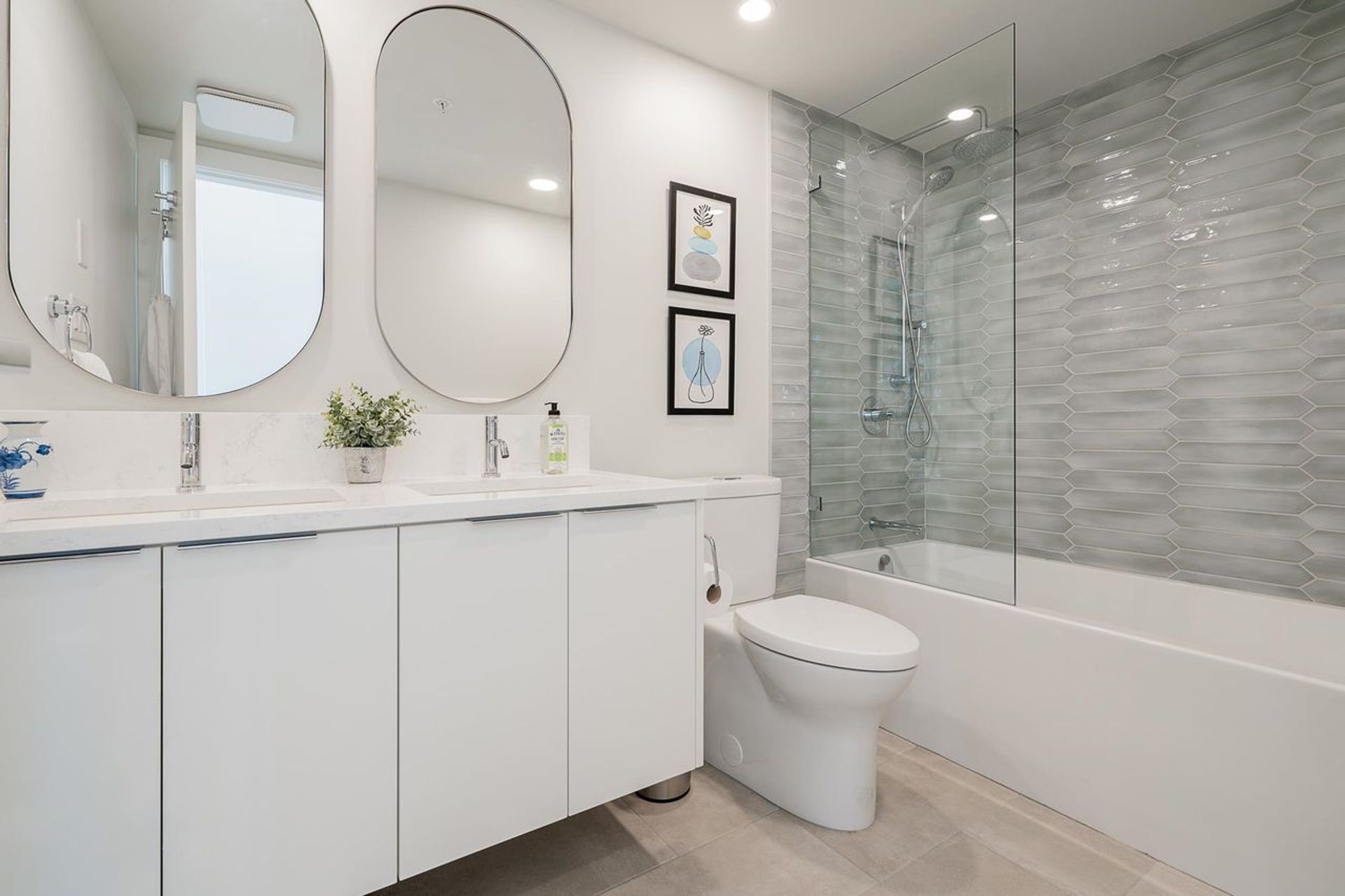 1288-marinaside-crescent-yaletown-vancouver-west-21