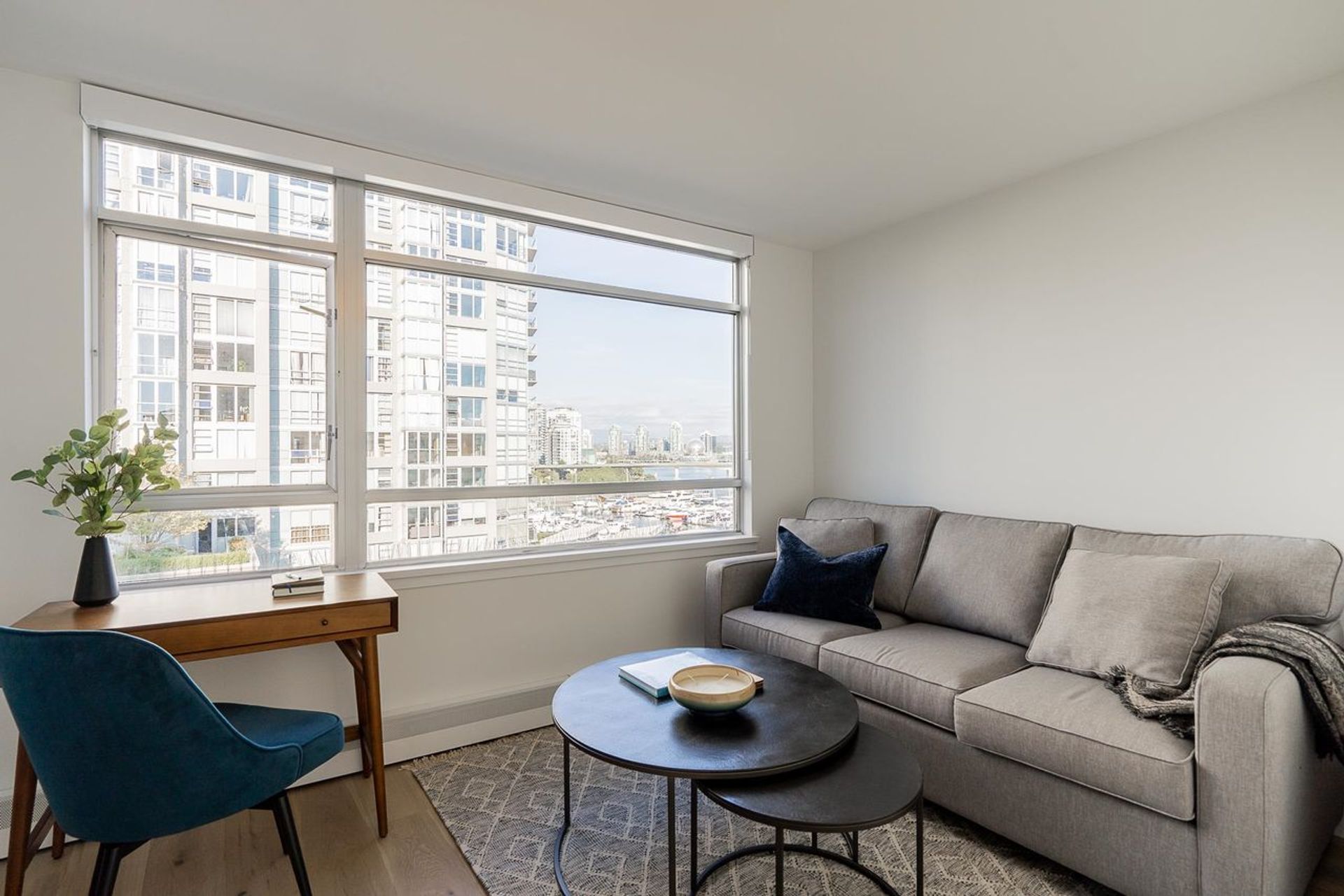 1288-marinaside-crescent-yaletown-vancouver-west-22