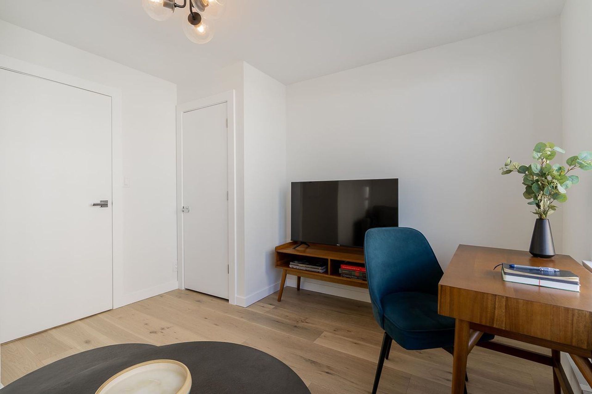 1288-marinaside-crescent-yaletown-vancouver-west-23