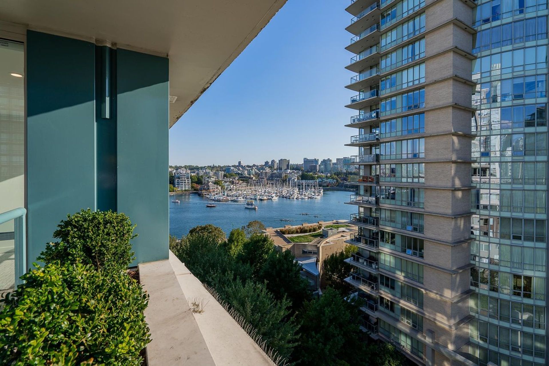 1288-marinaside-crescent-yaletown-vancouver-west-32