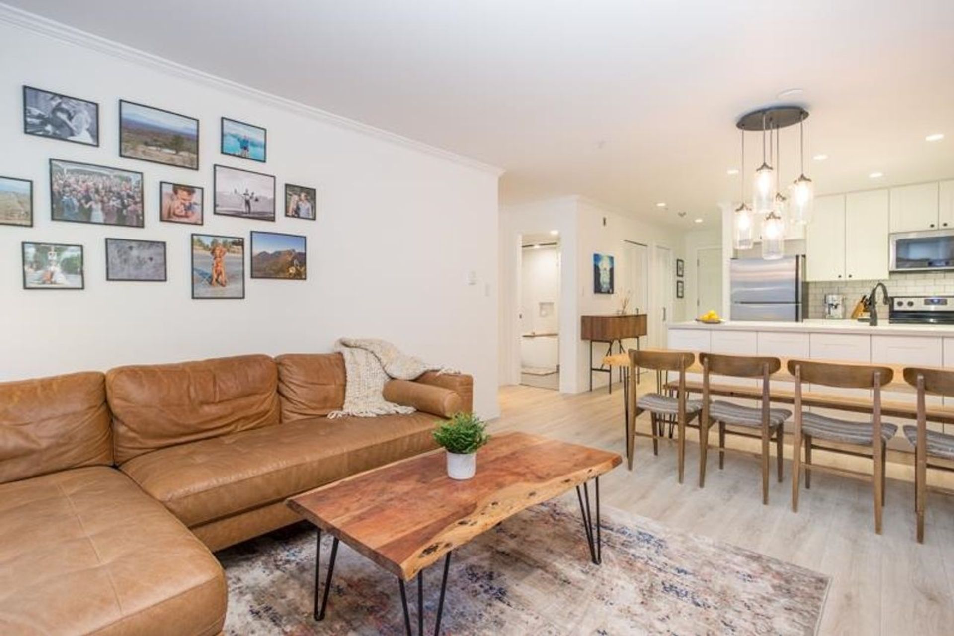 1820-w-3rd-avenue-kitsilano-vancouver-west-04