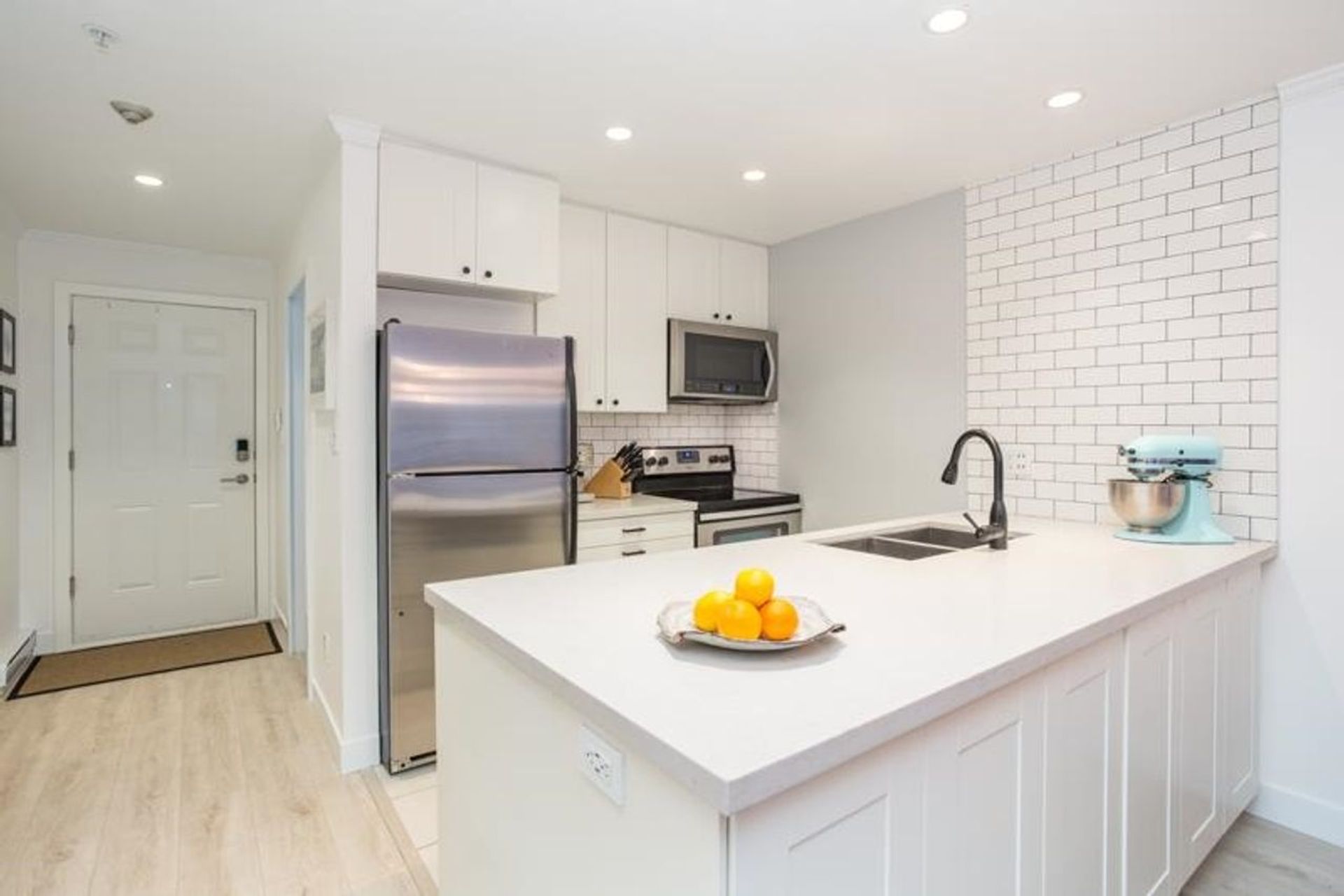 1820-w-3rd-avenue-kitsilano-vancouver-west-16