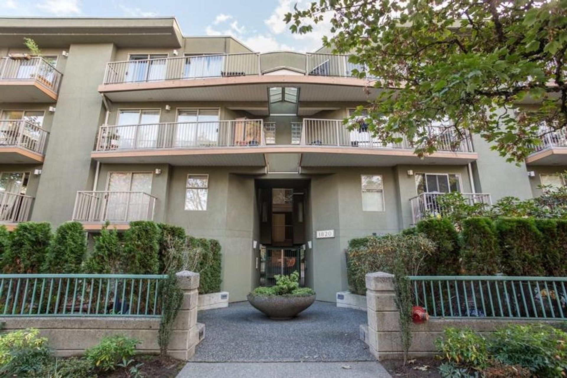 1820-w-3rd-avenue-kitsilano-vancouver-west-29