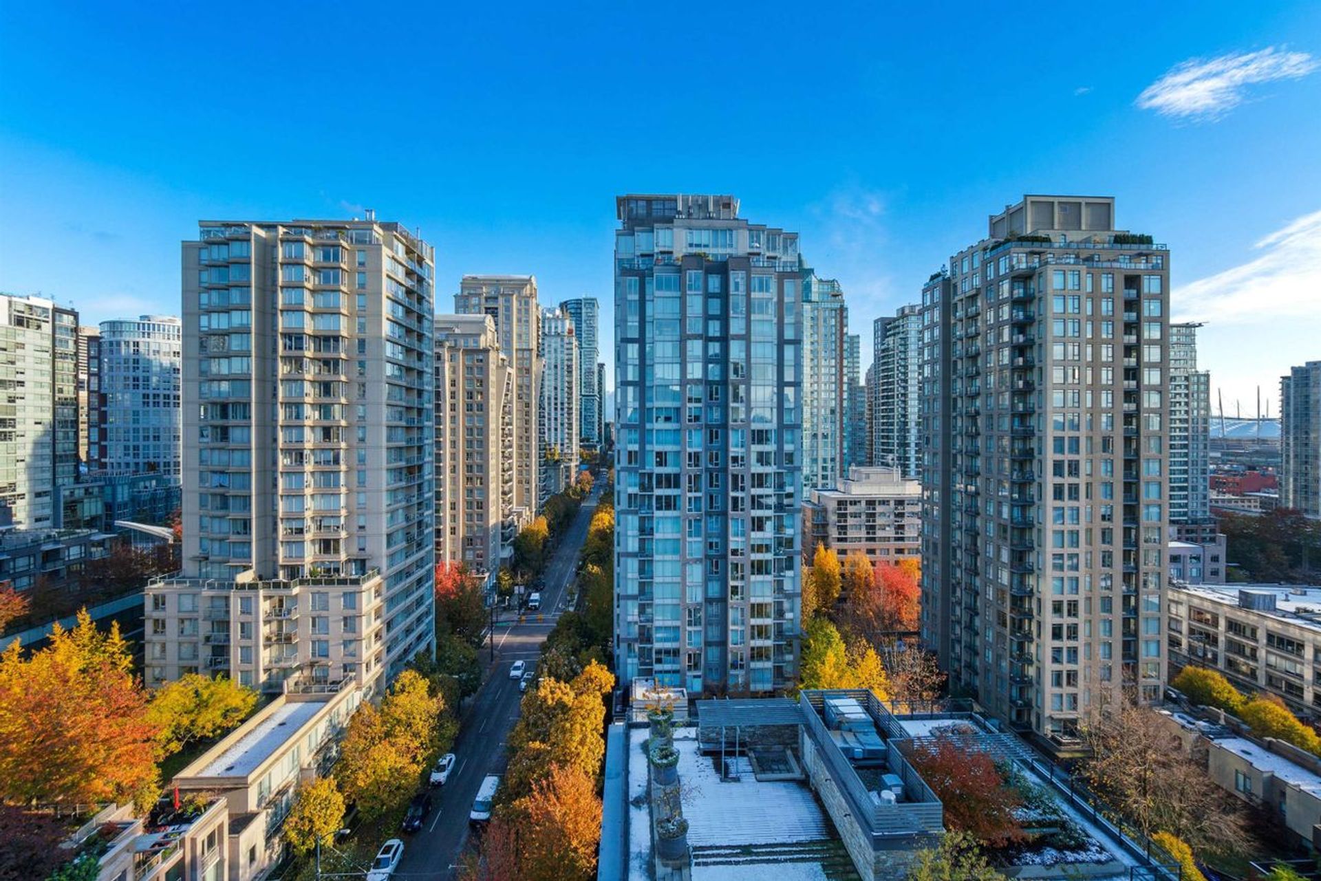 1088-richards-street-yaletown-vancouver-west-02