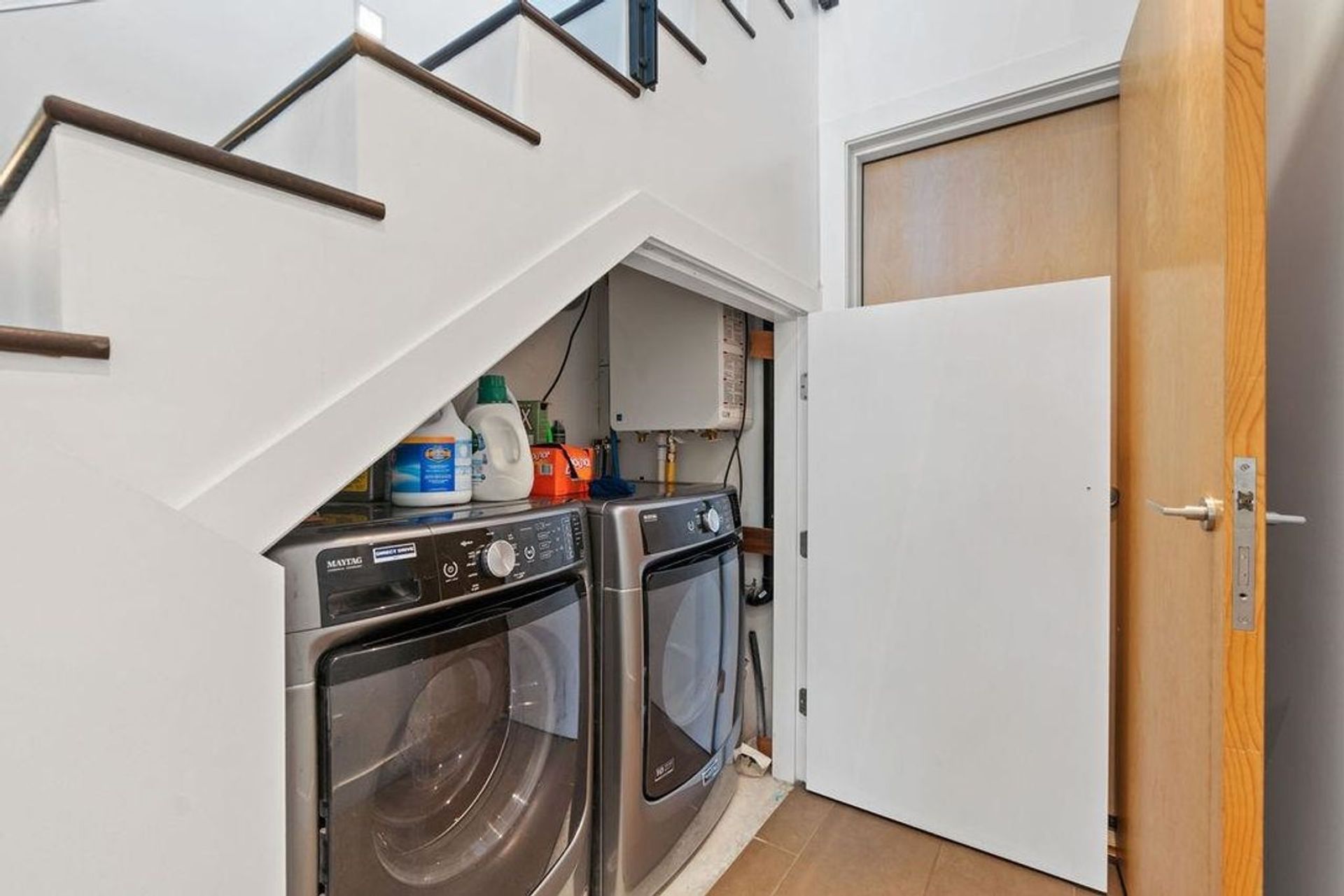 40137-government-road-garibaldi-estates-squamish-32-1