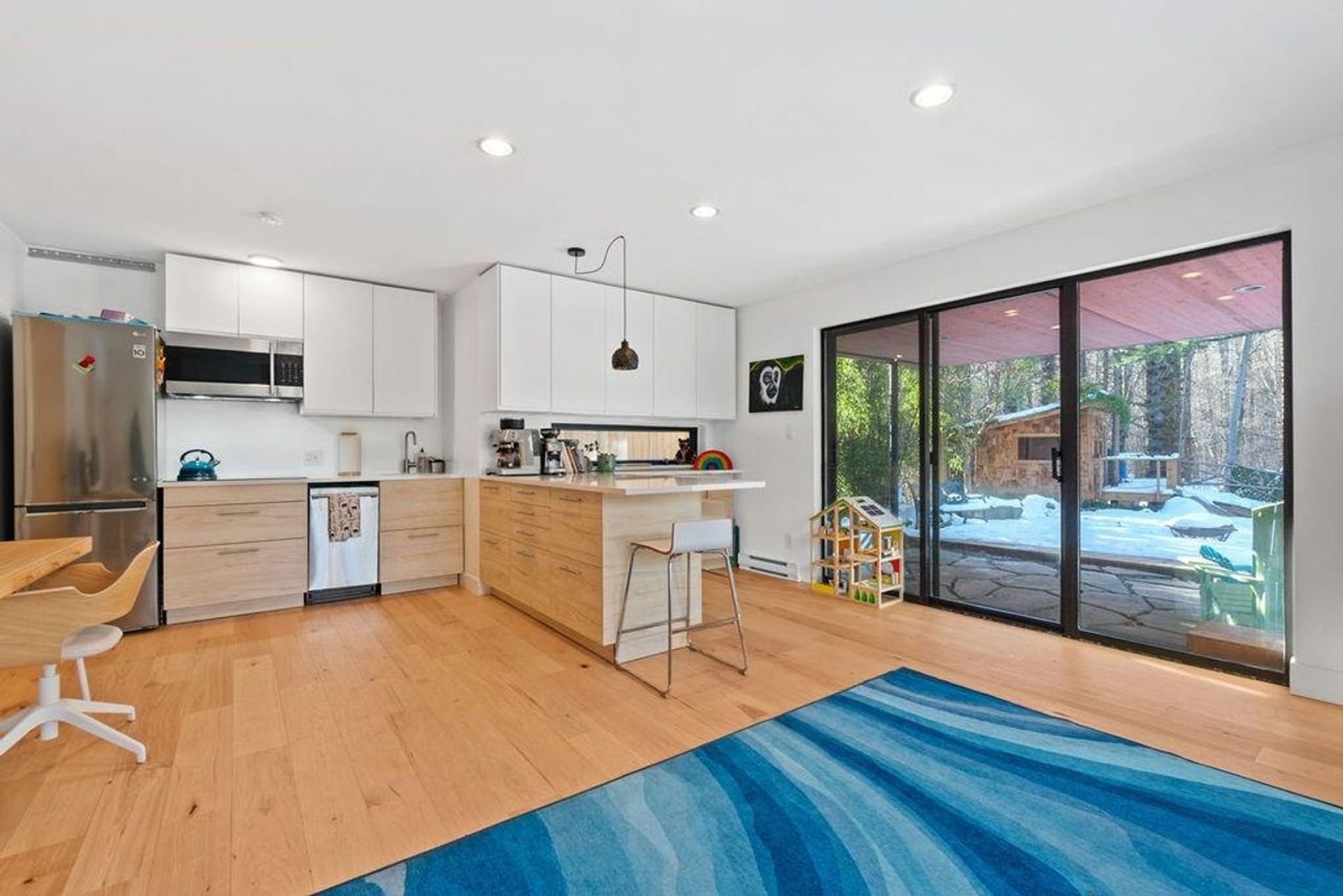 40137-government-road-garibaldi-estates-squamish-33