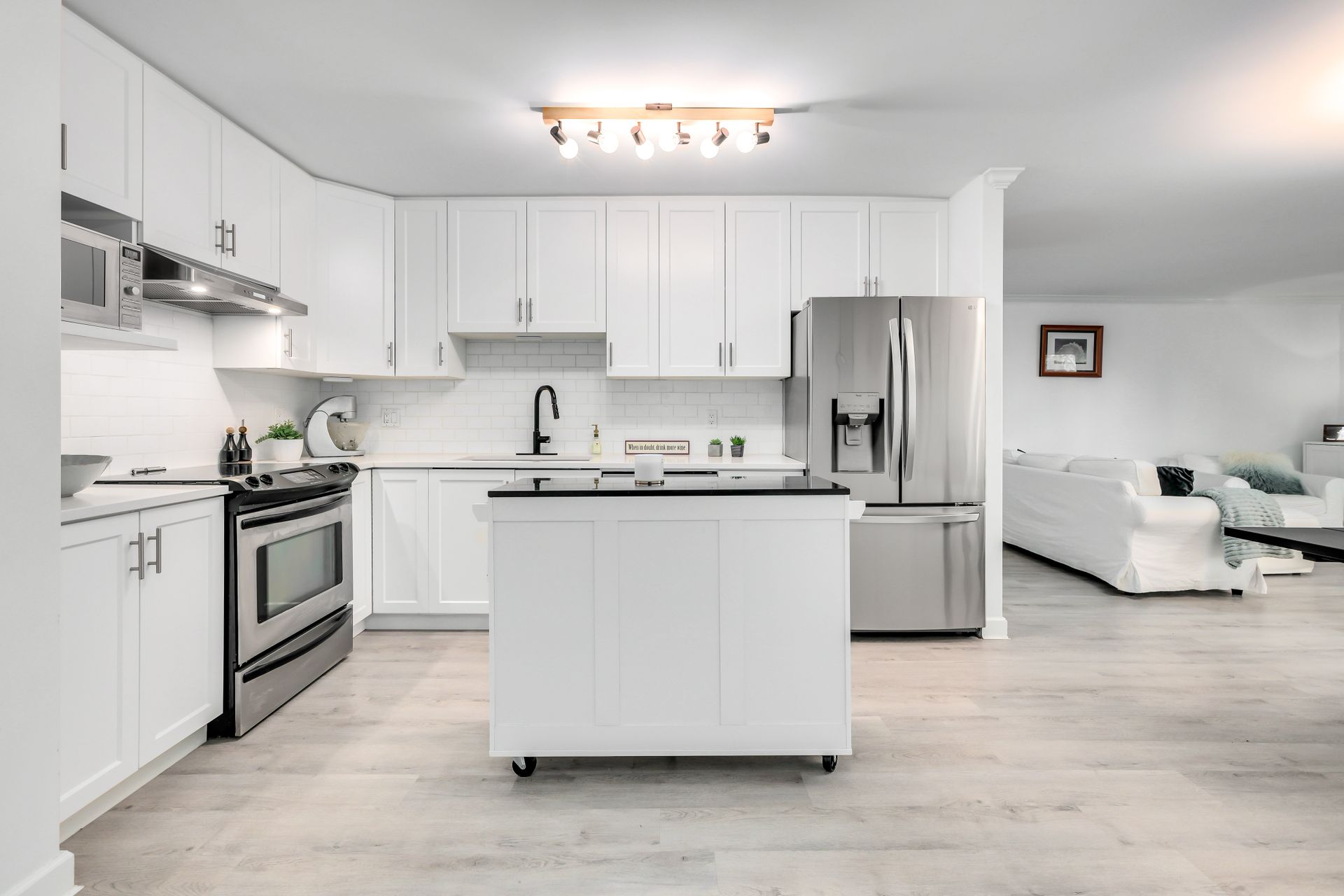 820-habgood-street-white-rock-south-surrey-white-rock-03