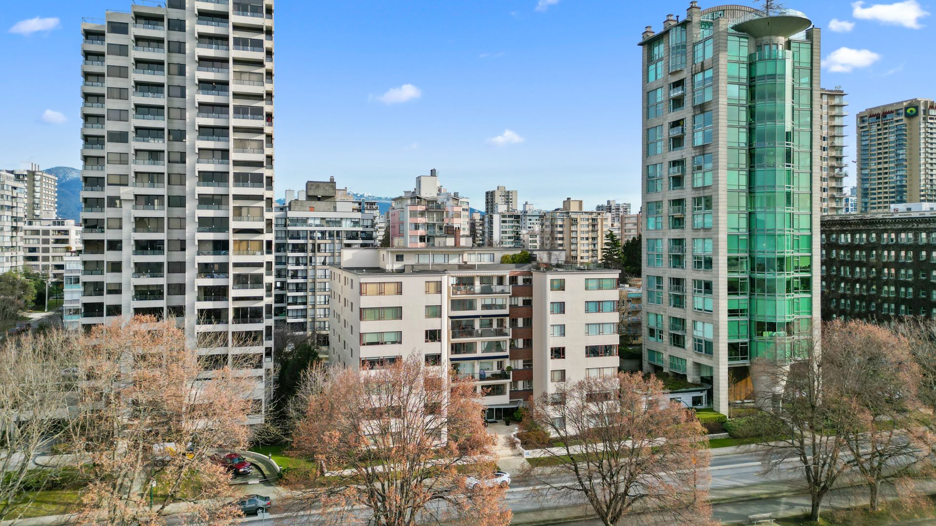 1949-beach-avenue-west-end-vw-vancouver-west-04