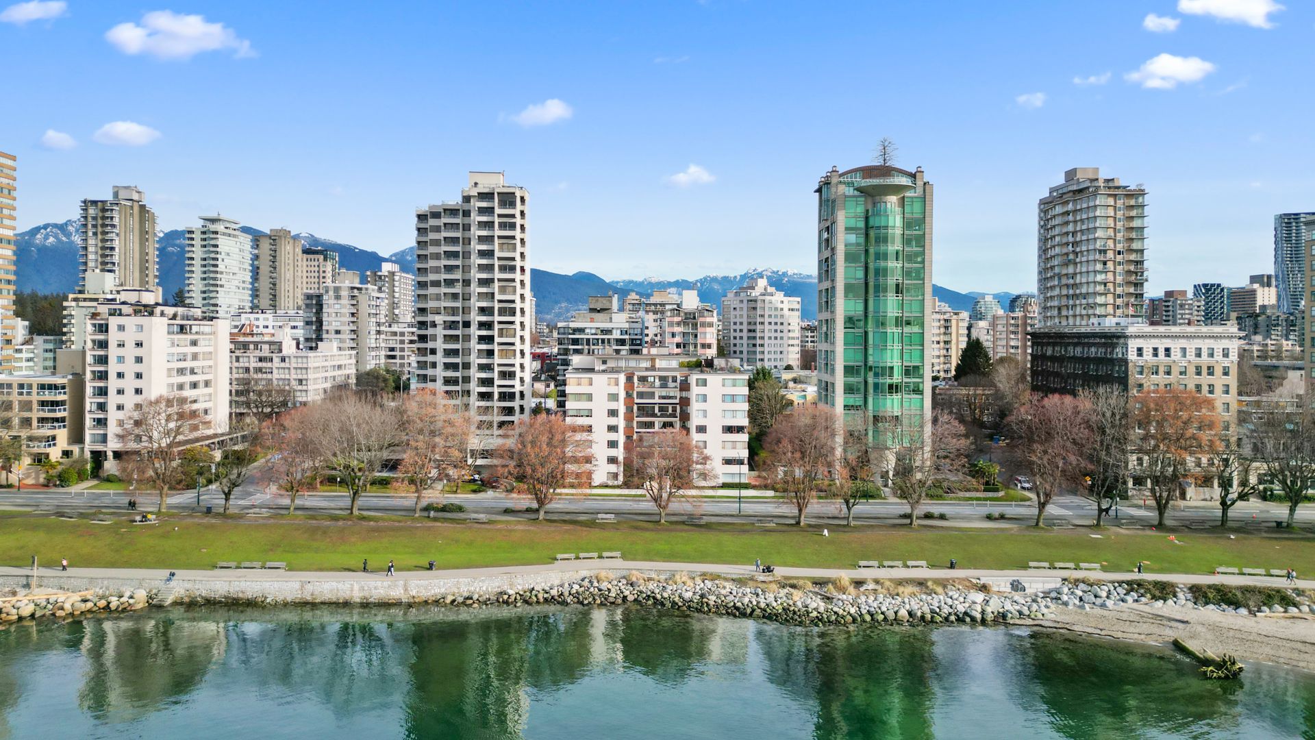 1949-beach-avenue-west-end-vw-vancouver-west-01
