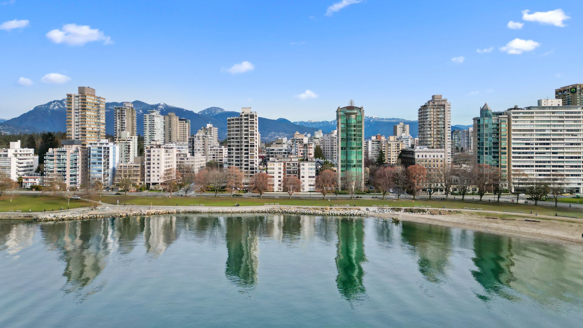 1949-beach-avenue-west-end-vw-vancouver-west-03
