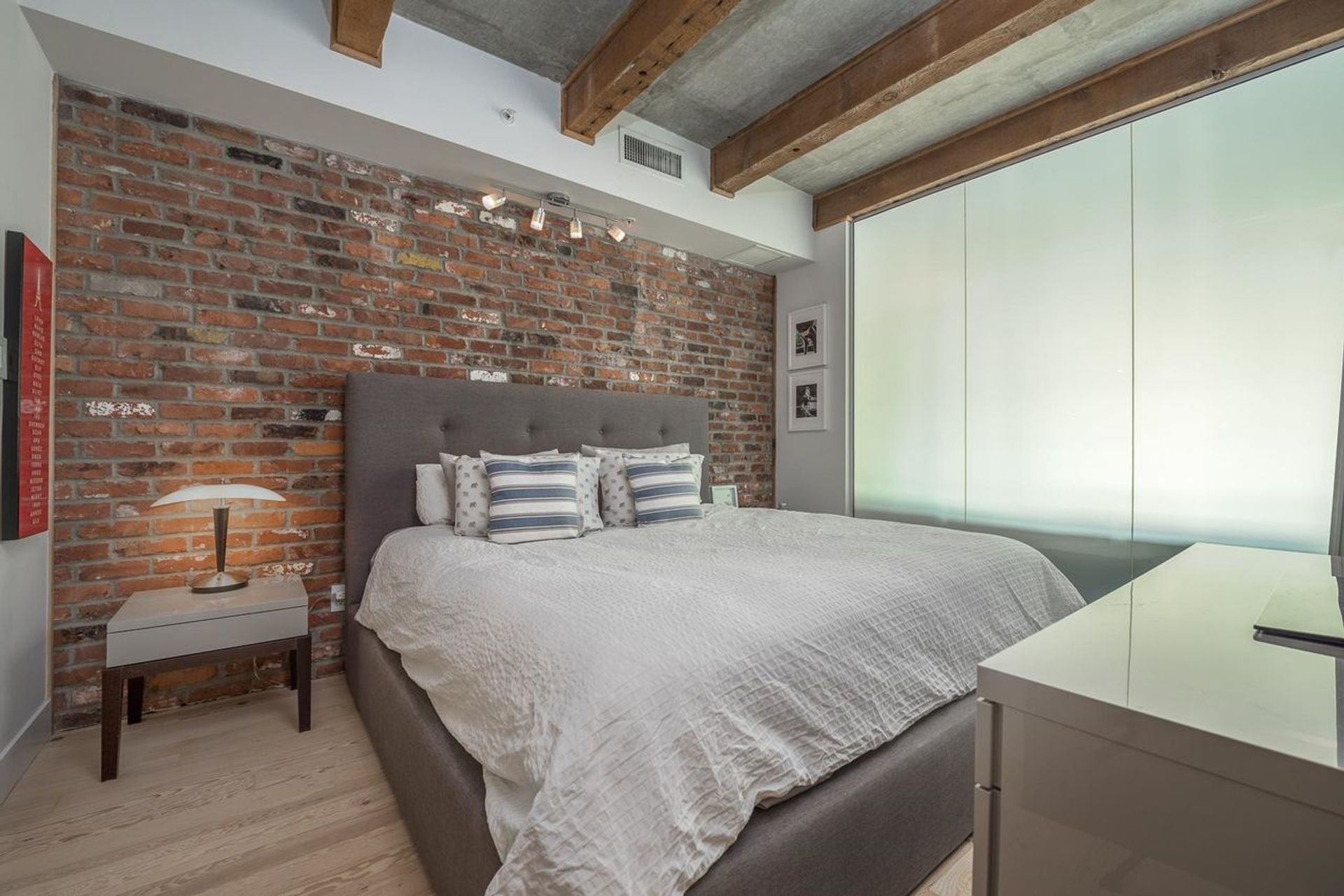 1180-homer-street-yaletown-vancouver-west-12