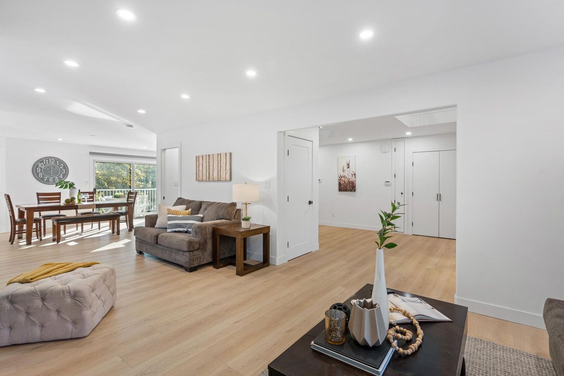 3318-robson-drive-hockaday-coquitlam-06