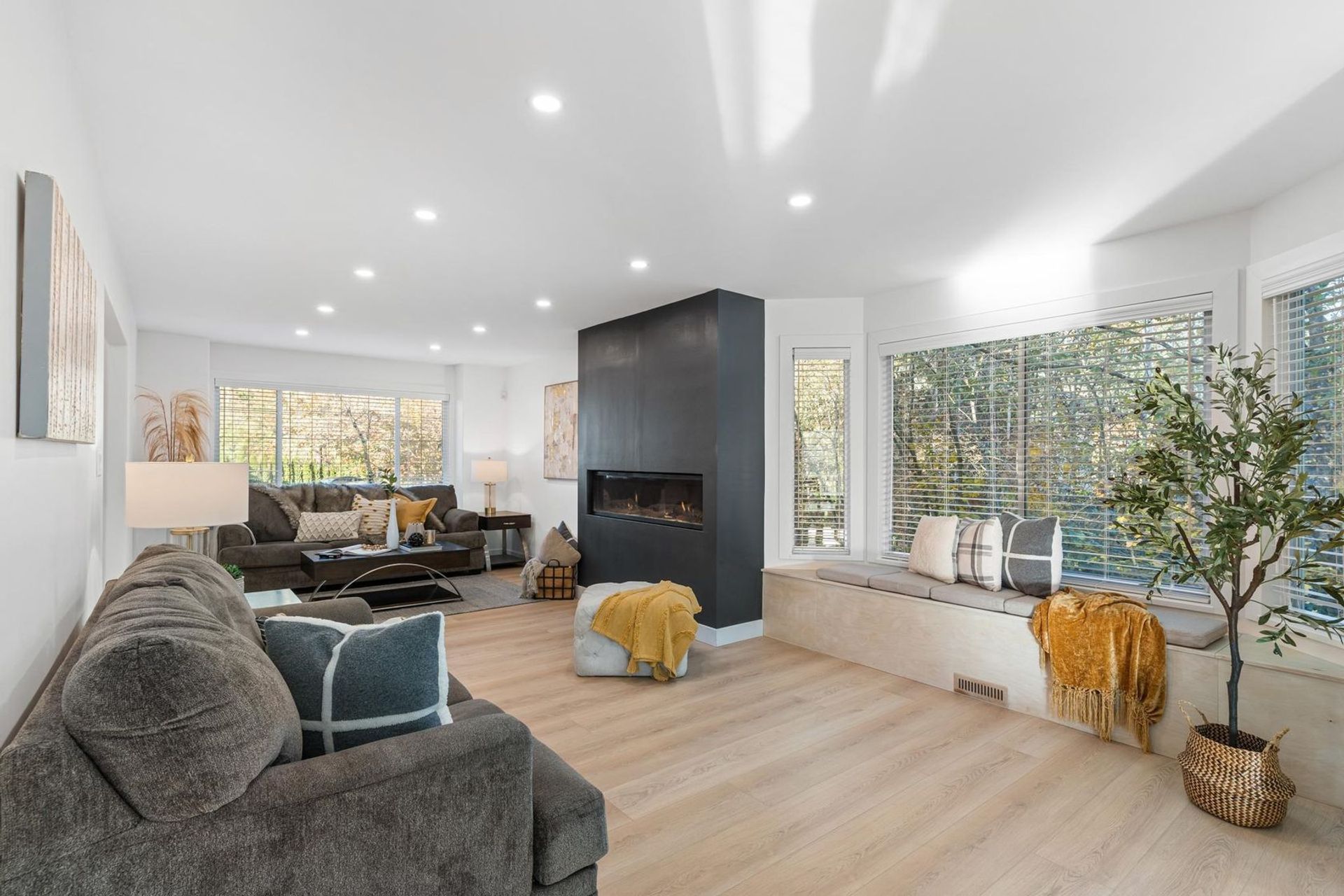 3318-robson-drive-hockaday-coquitlam-08