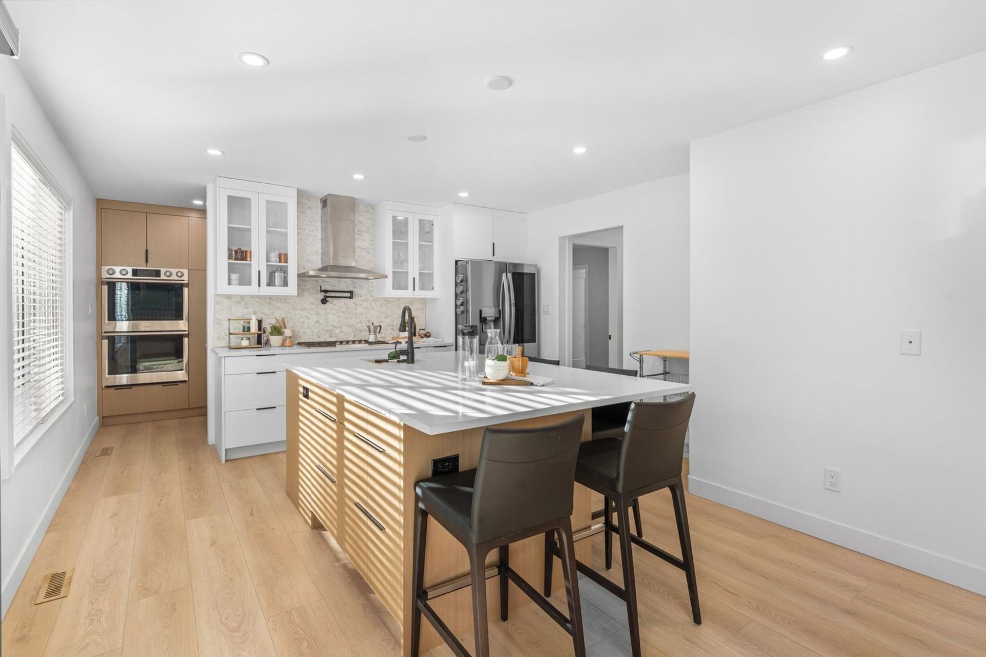 3318-robson-drive-hockaday-coquitlam-12