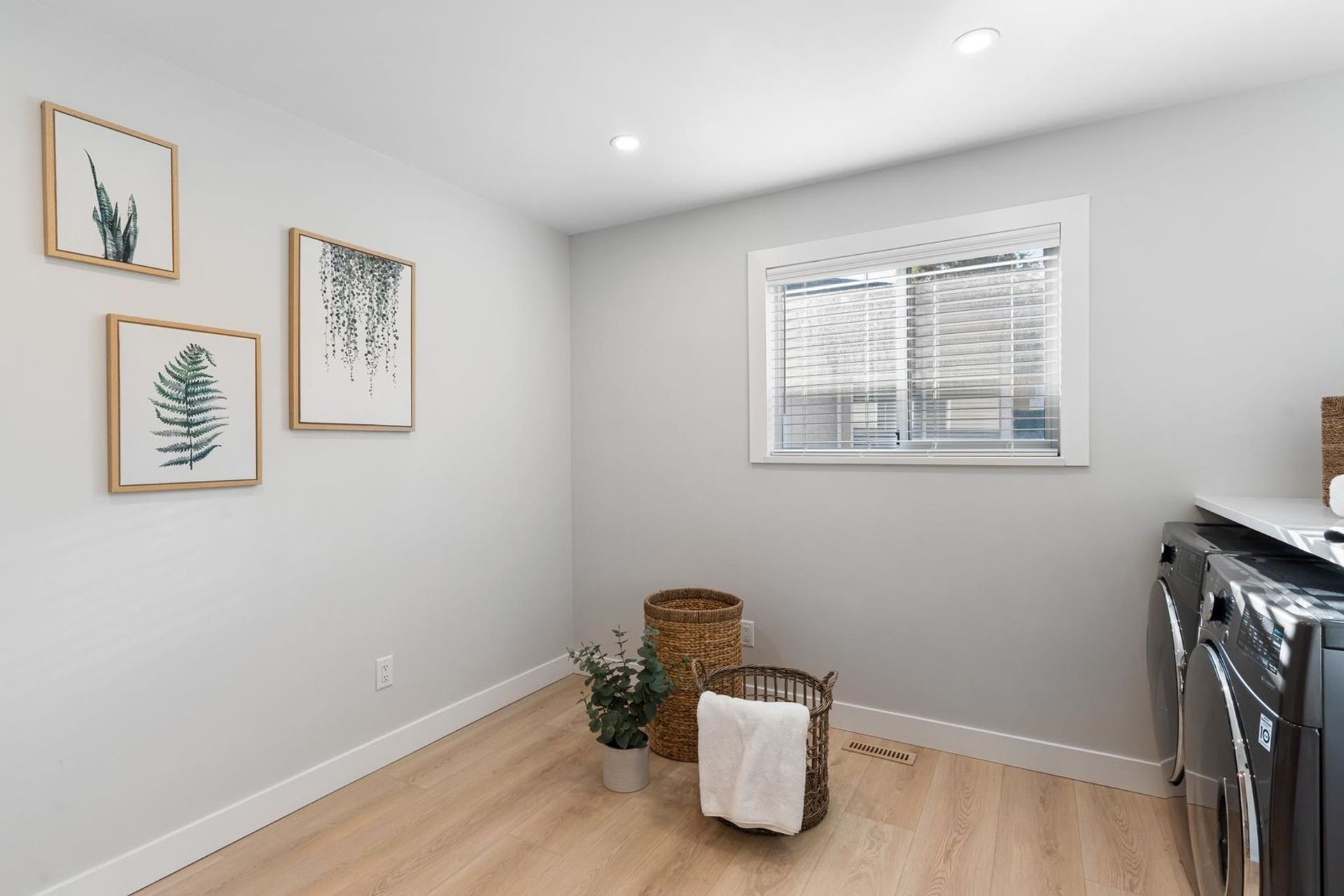 3318-robson-drive-hockaday-coquitlam-28