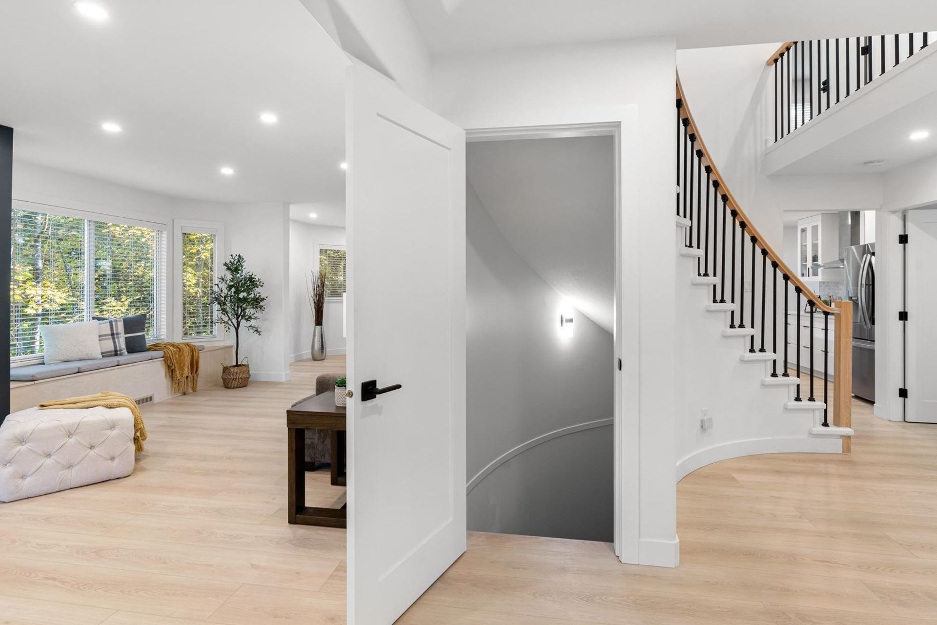 3318-robson-drive-hockaday-coquitlam-31