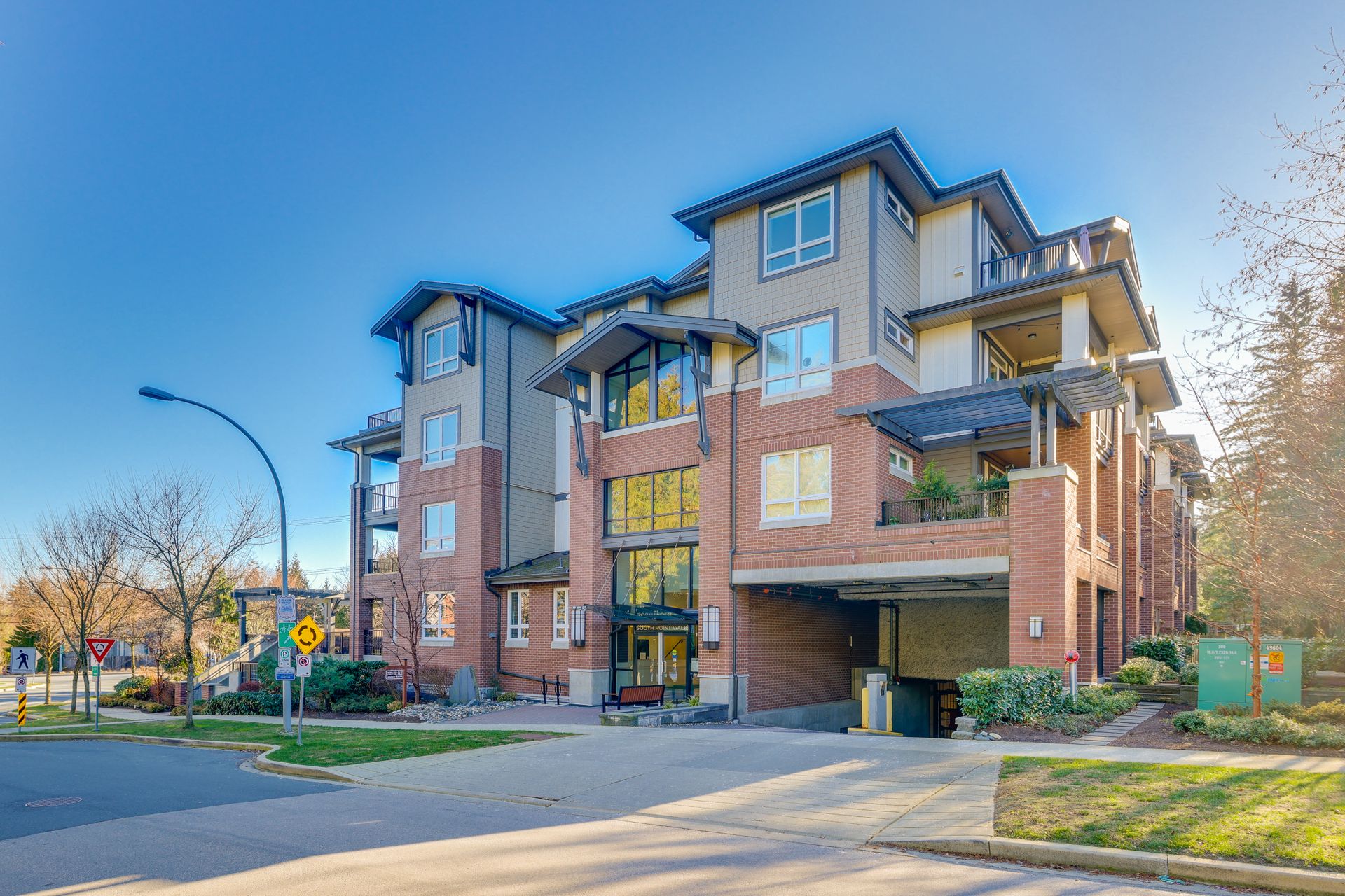 15188 29a Avenue Surrey 01