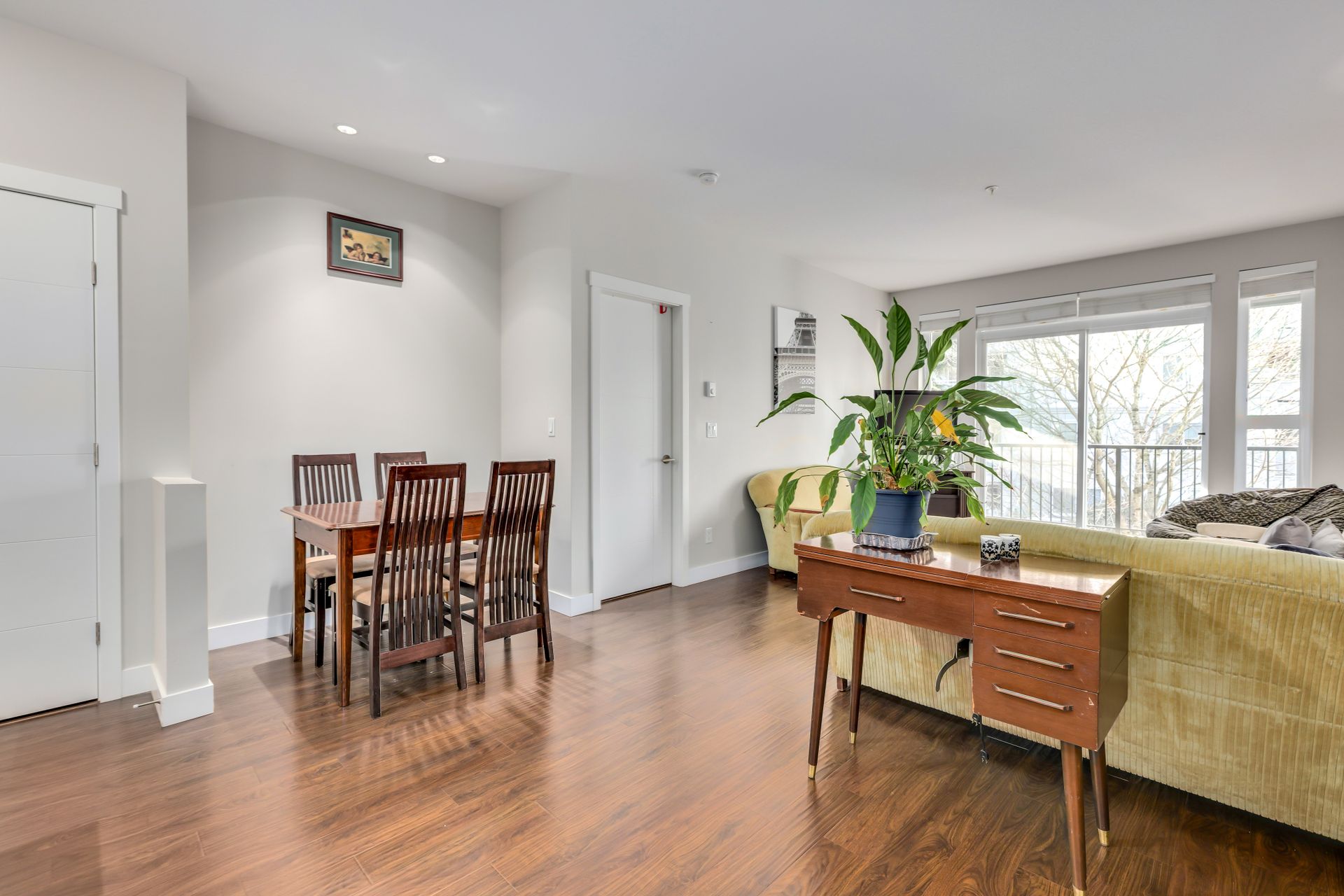 15188 29a Avenue Surrey 08