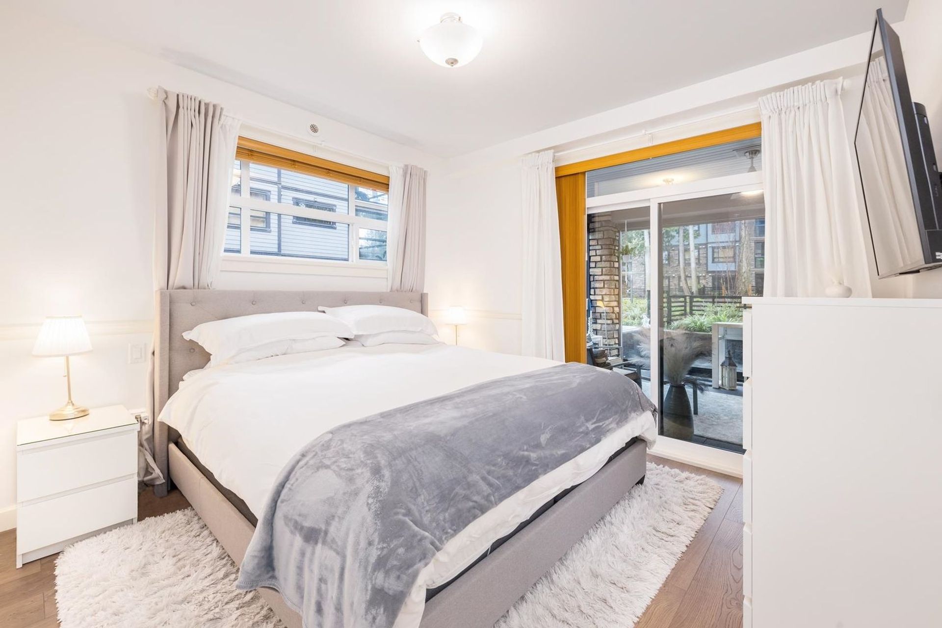 14588-mcdougall-drive-king-george-corridor-south-surrey-white-rock-11