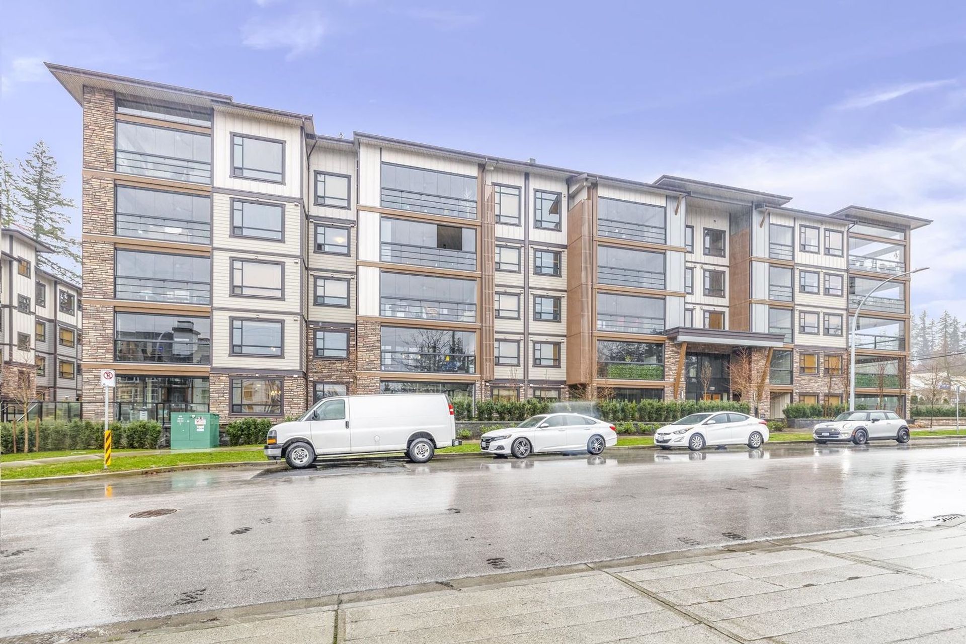 14588-mcdougall-drive-king-george-corridor-south-surrey-white-rock-24