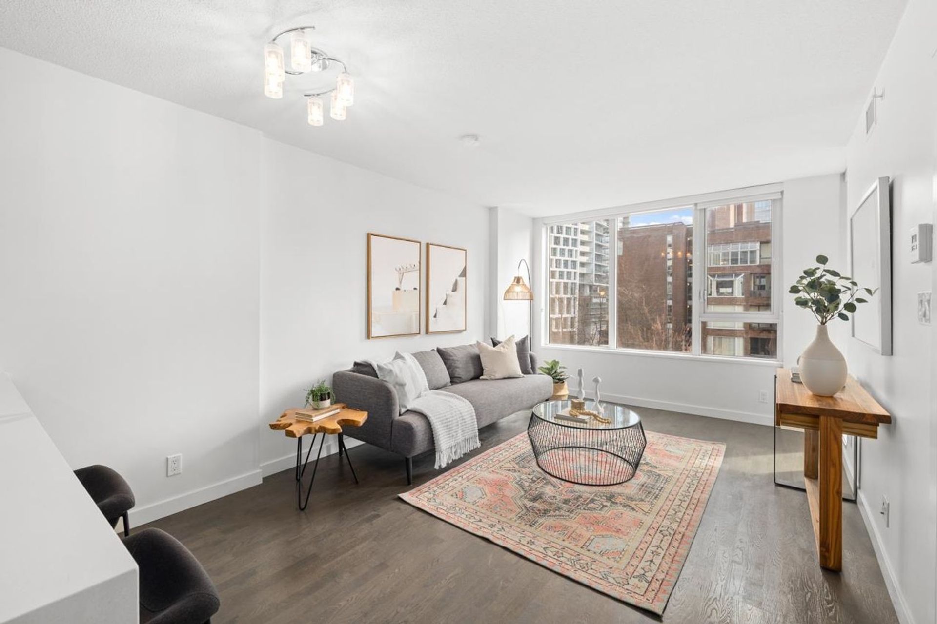 1009-harwood-street-west-end-vw-vancouver-west-05