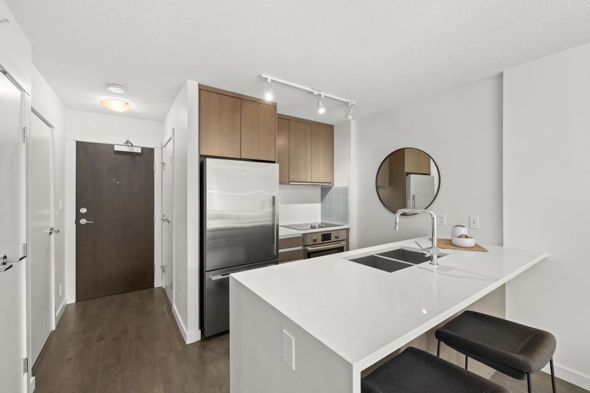 1009-harwood-street-west-end-vw-vancouver-west-08