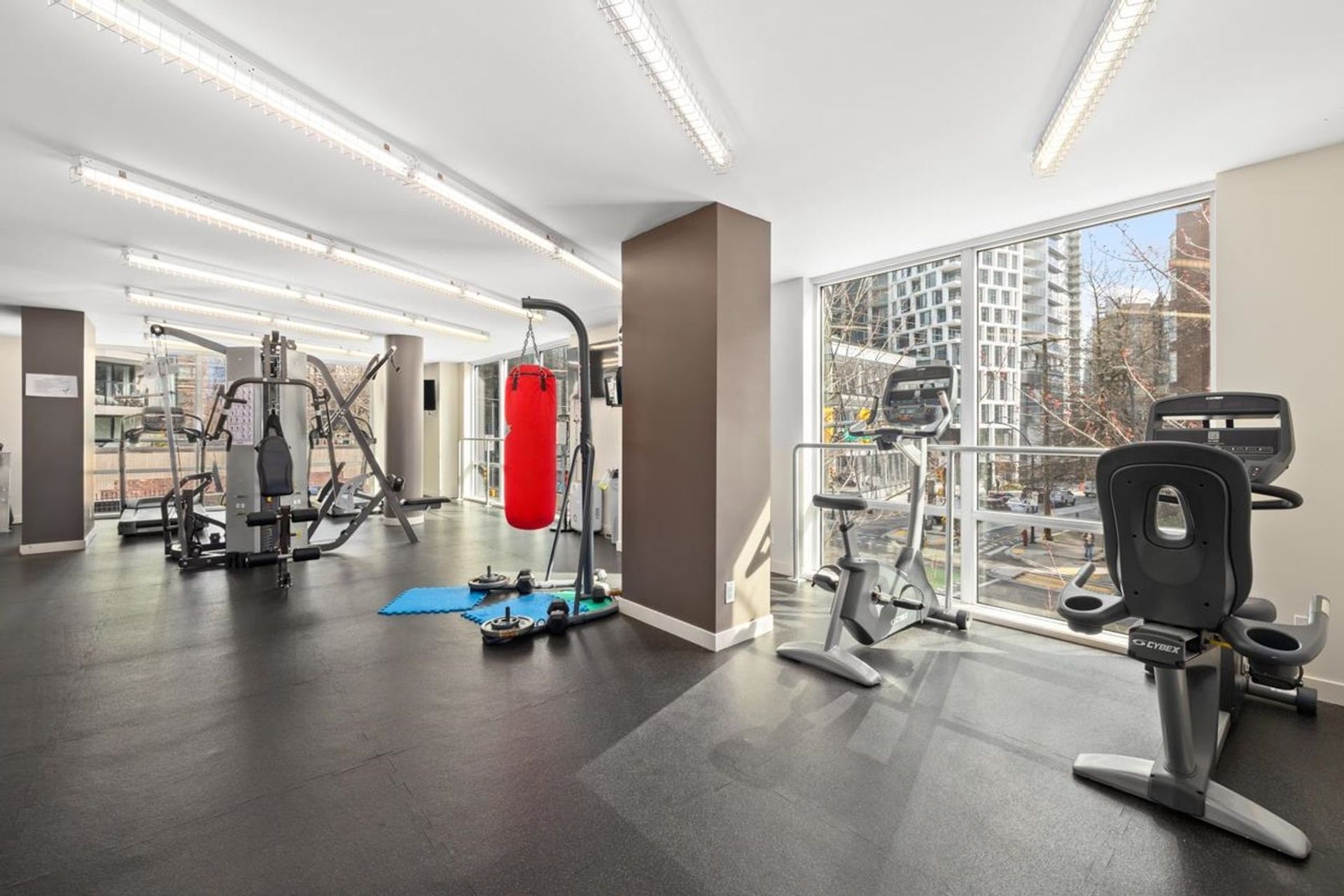 1009-harwood-street-west-end-vw-vancouver-west-20